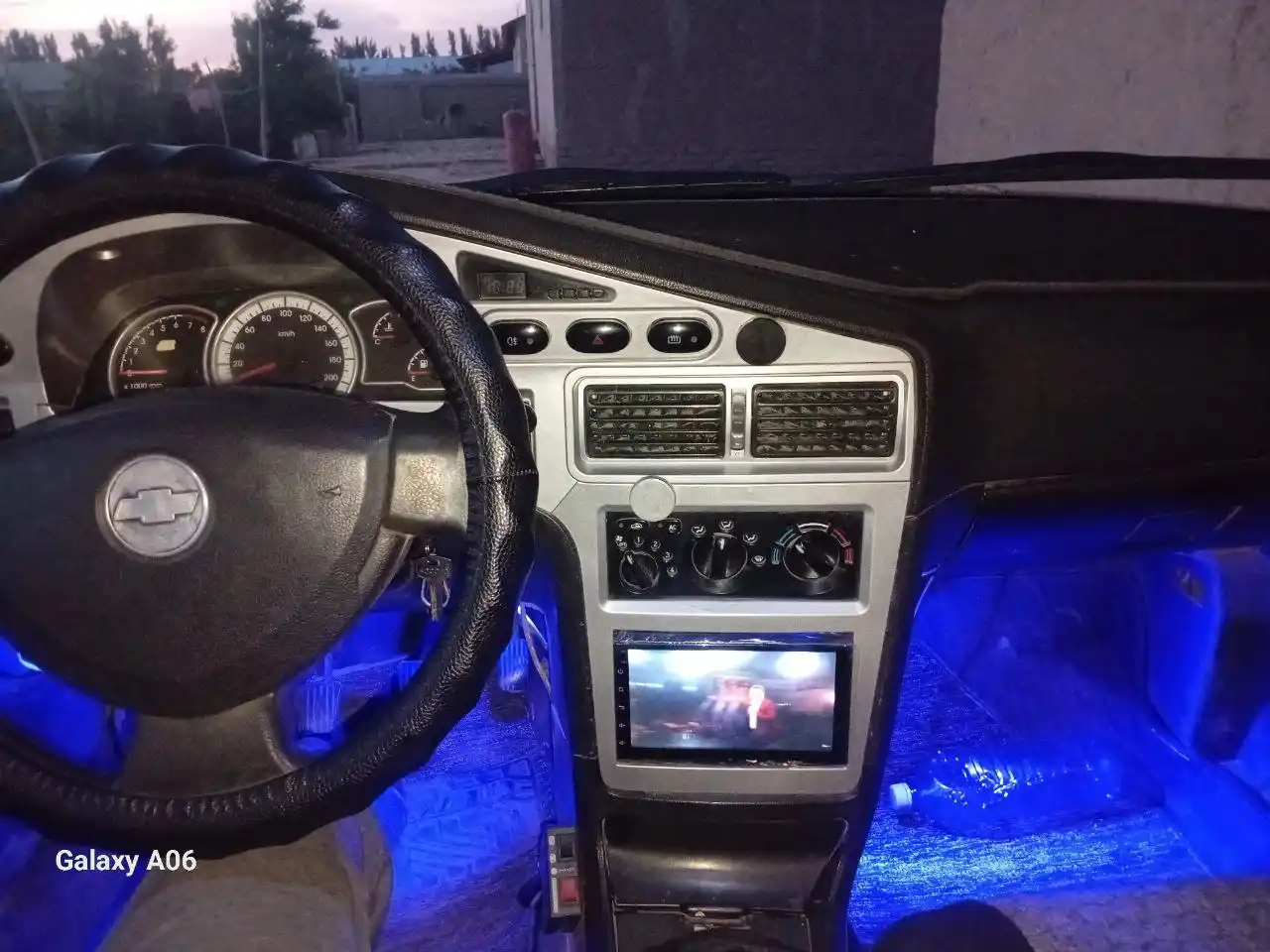 Avto magnitafon Android 7 dyum o'lchaml universal manitor Wifi Gps usb yotub blutus Ful hd