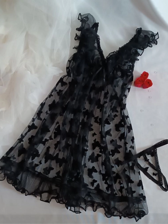 Ayollar pijama va  penyuar stringi bilan, ayollar tungi kiyimi