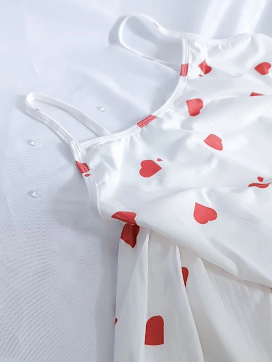 Ayollar pijama va  penyuar stringi bilan, ayollar tungi kiyimi