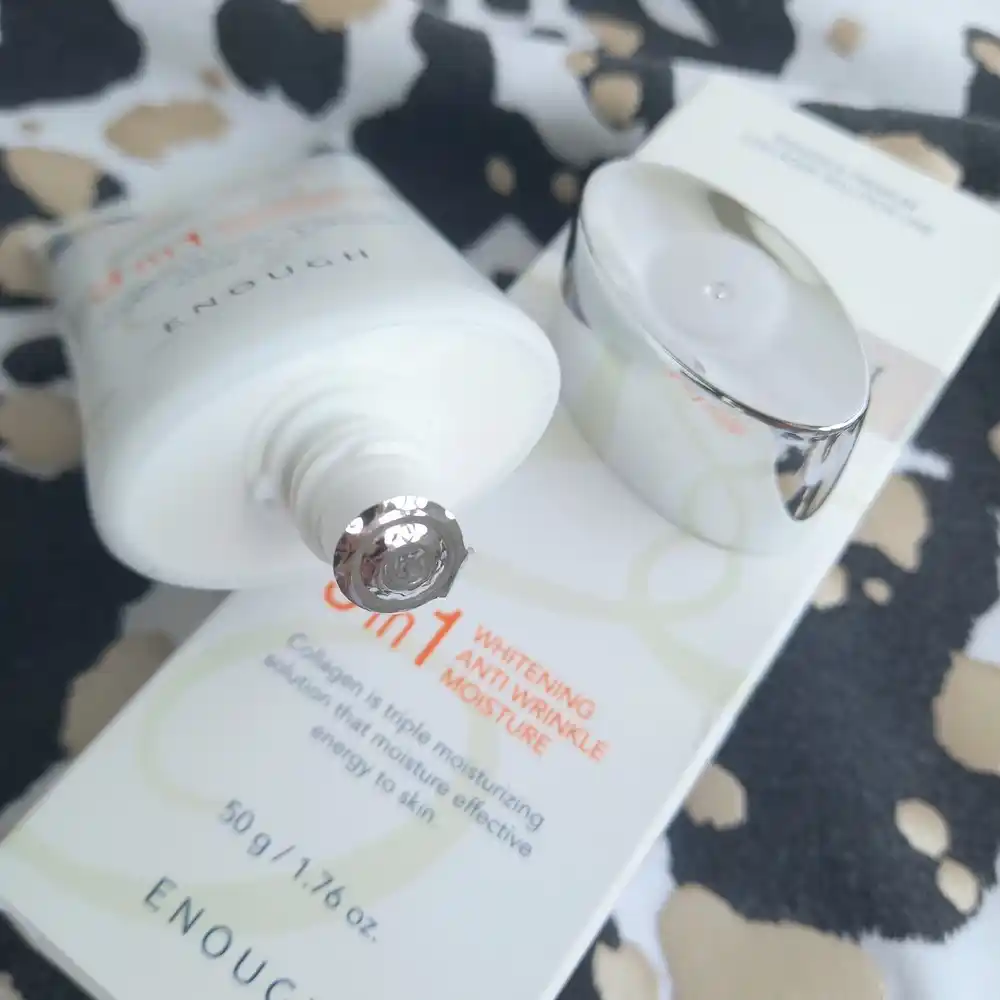 Quyoshdan himoya kremi Enough 3 in 1 Whitening Sun Cream SPF50/PA+ kollagen bilan, 50 ml