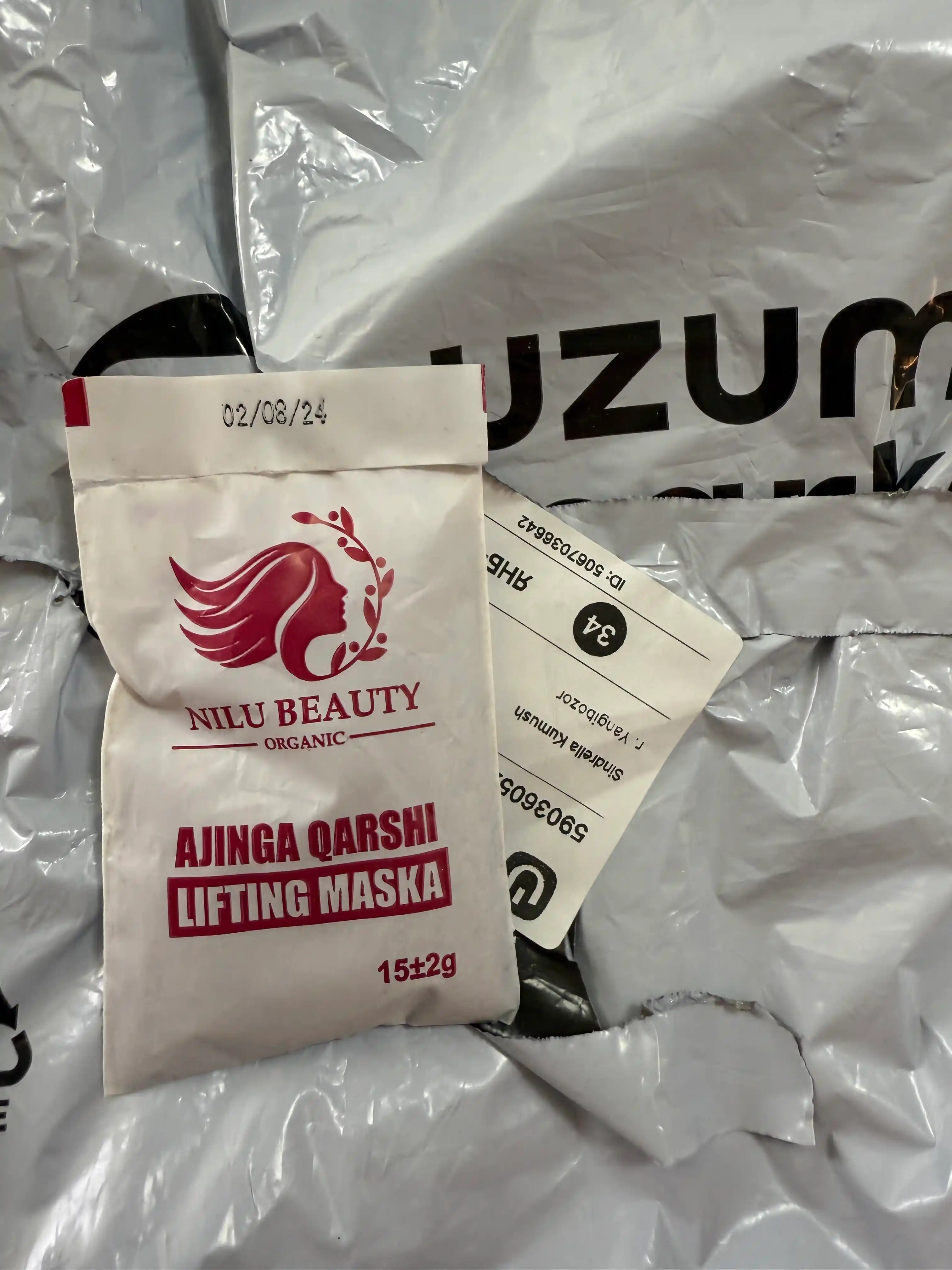 Yoshartiruvchi yuz terisini oziqlantiruvchi erta qarish oldini oladigan lifting maska