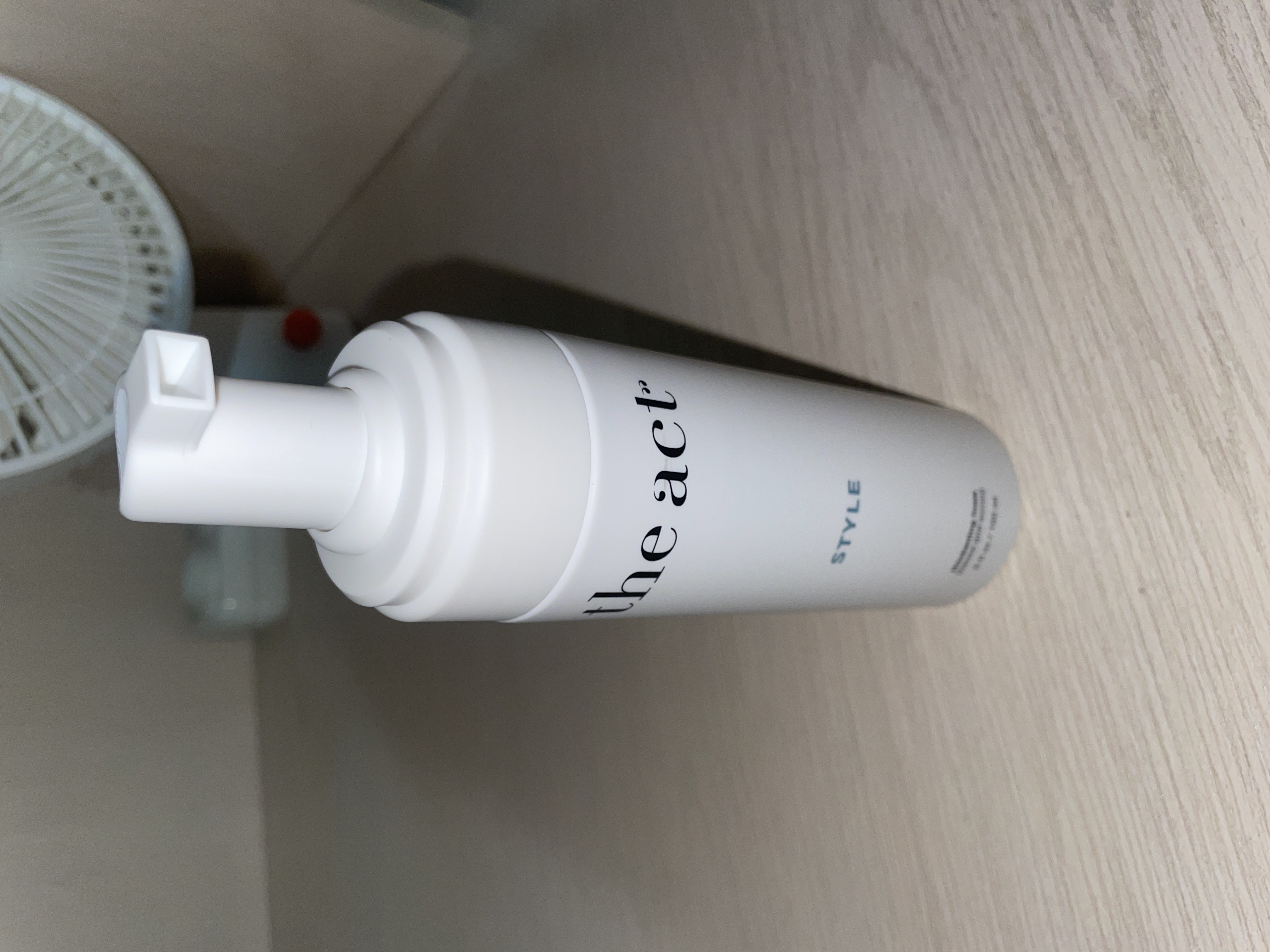 The Act soch turmaklash uchun ko‘pik, hajm berish va styling uchun, 150 ml