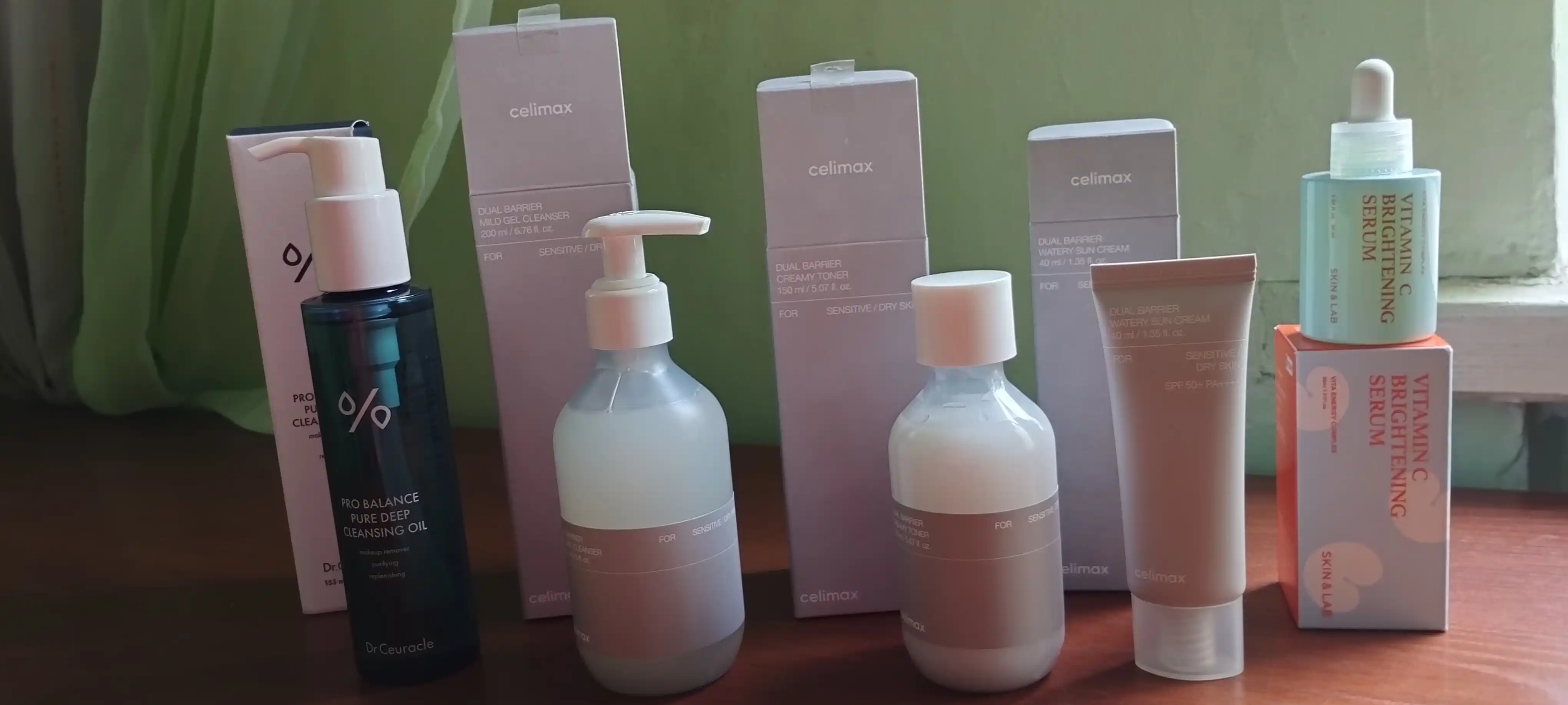 Гель - пенка для умывания, с комплексом церамидов, Celimax Dual Barrier Mild Gel Cleanser