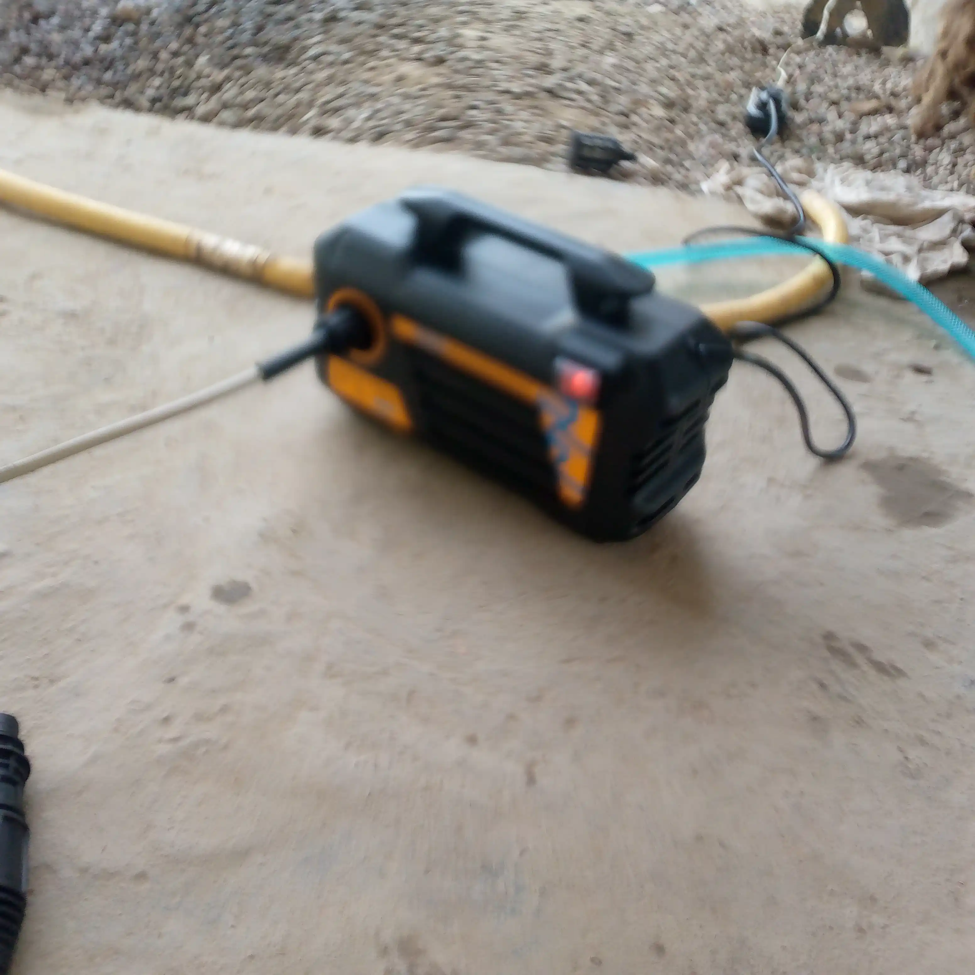 Yuqori bosimli elektr yuvish avto-moykasi 2500 Vt, 120 BAR, penogenerator bilan, apparat