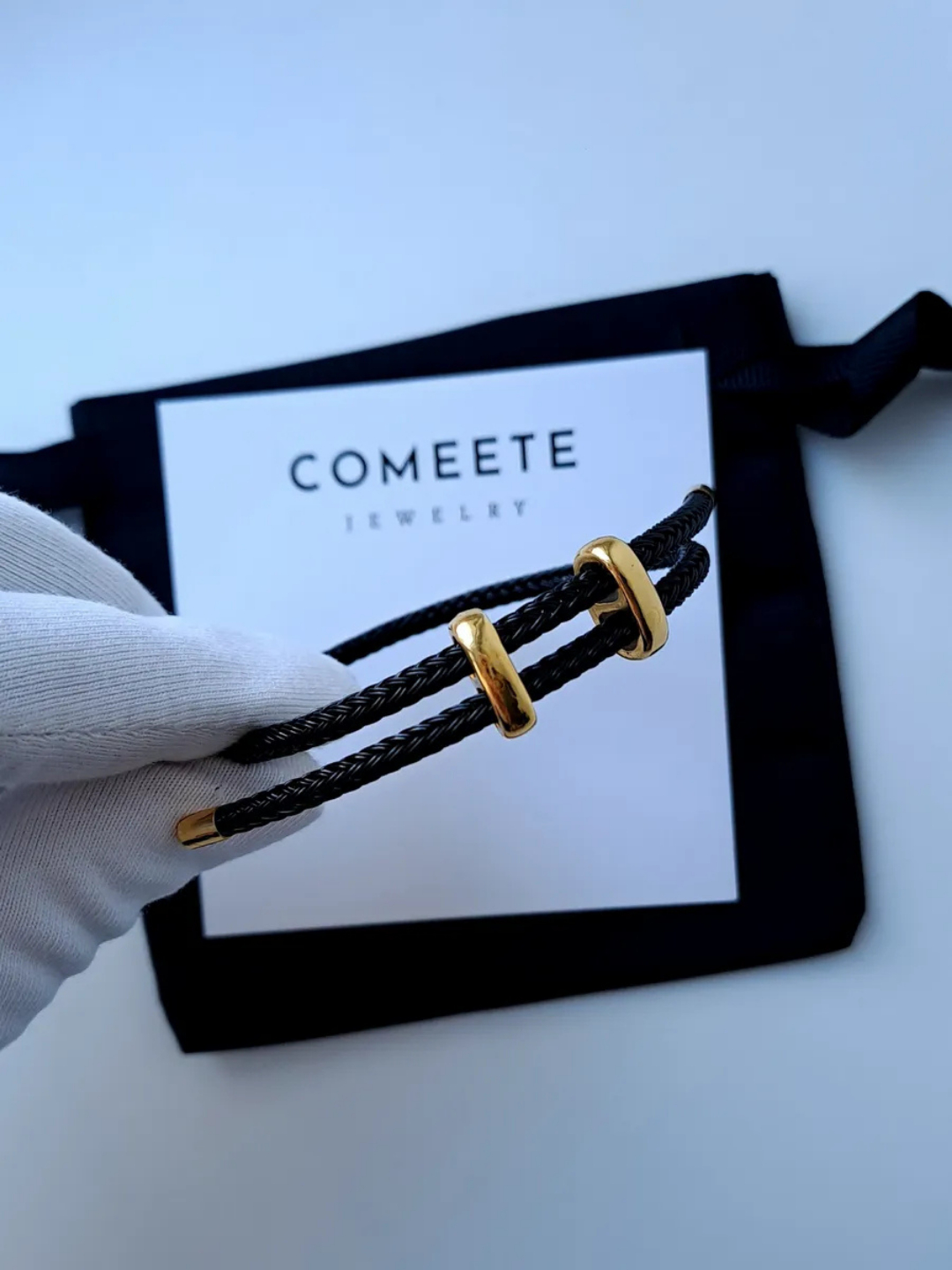 Erkaklar va ayollar yalangoch