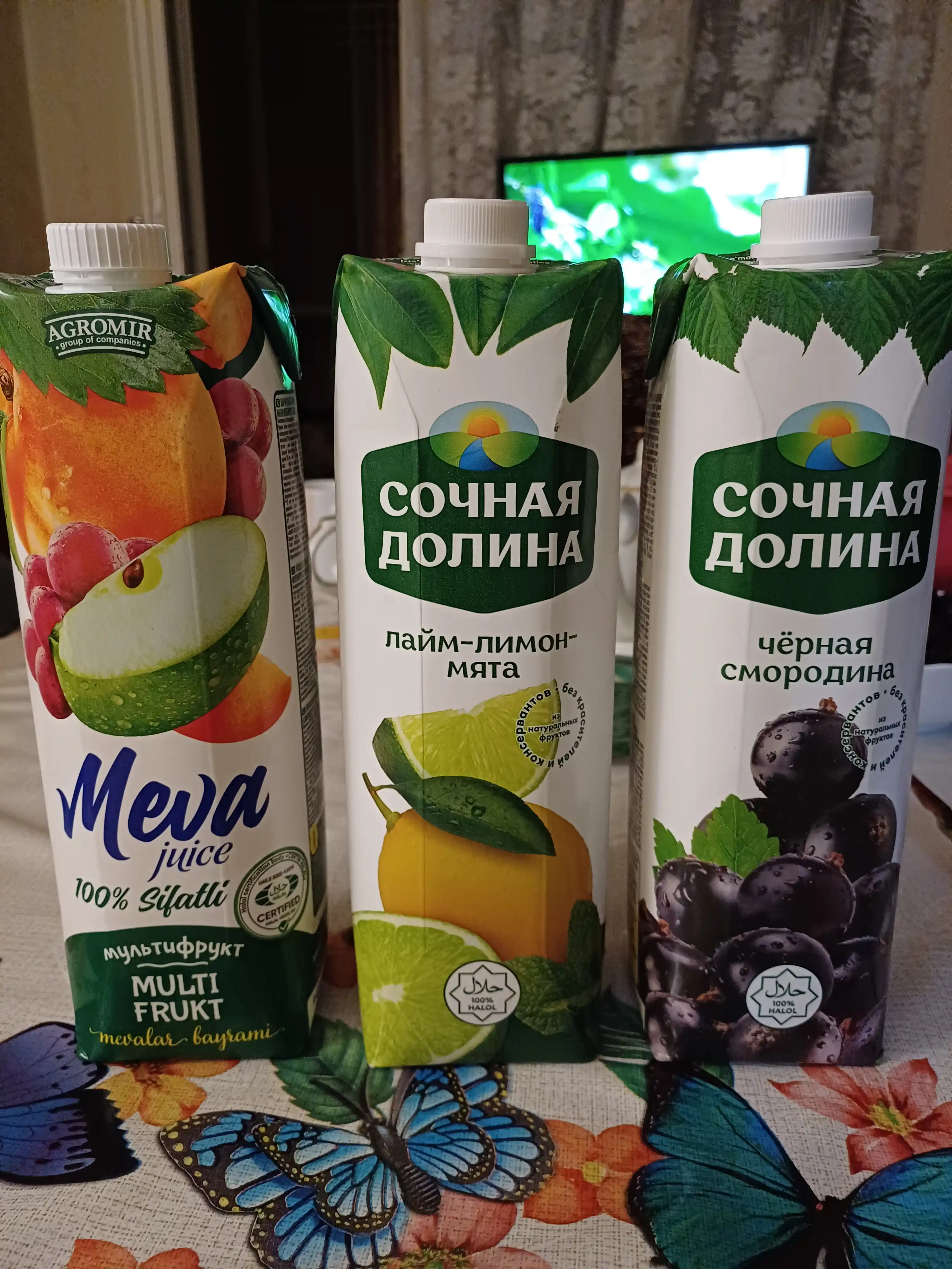 Sharbat Sochnaya Dolina Qora qorag'at, 1 litr