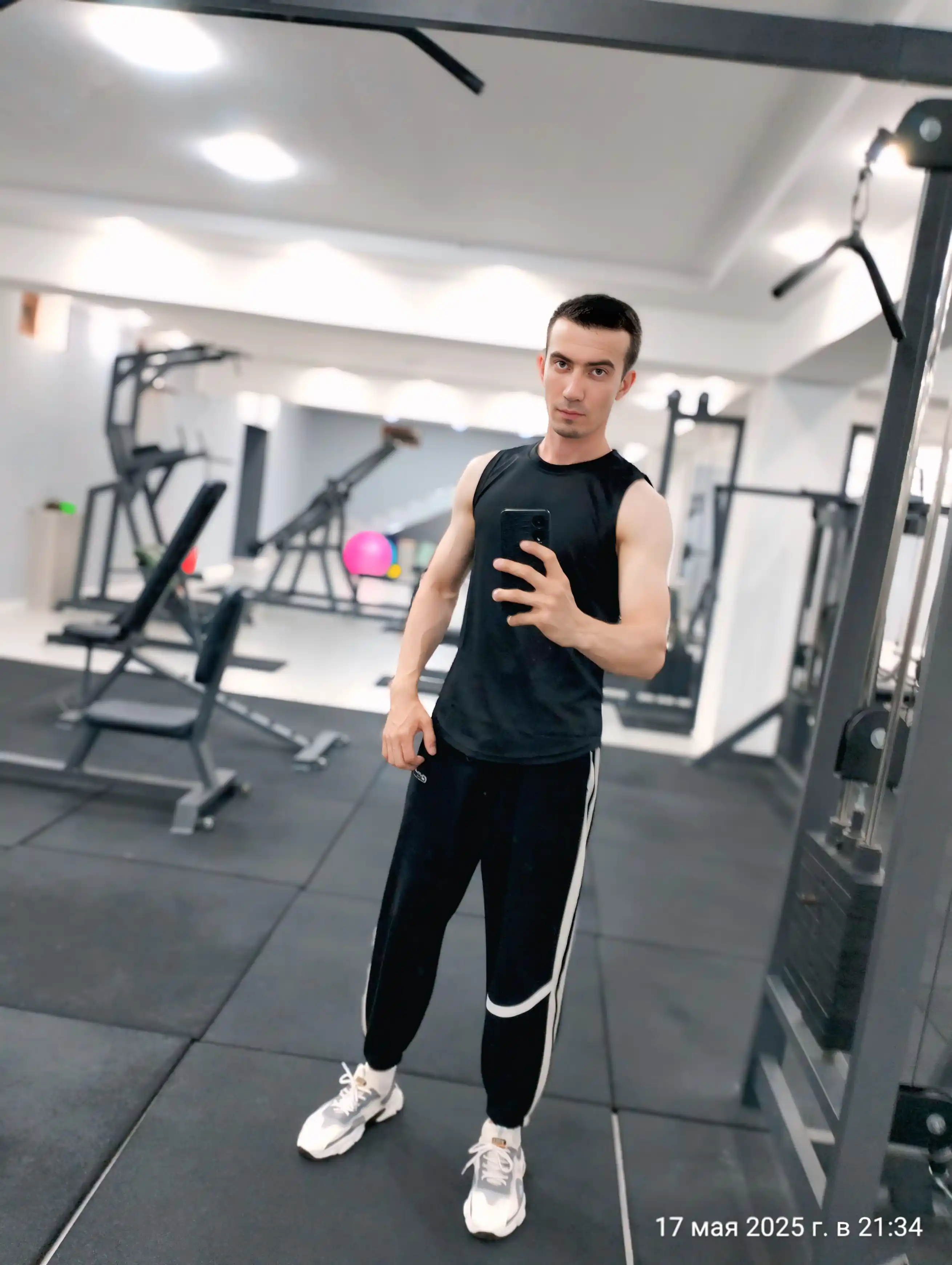 Erkaklar uchun mayka, kompression, sport, elastik, tez quriydigan, fitnes uchun