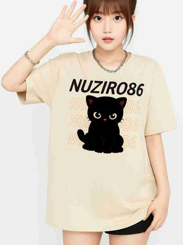 Katta kokrakli katta, baland boyli ayol