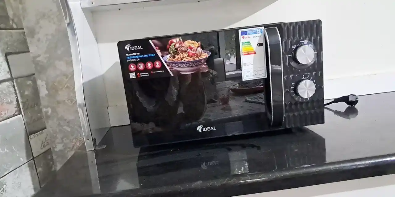Ideal MCW-20L mikroto‘lqinli pechi, hajmi 20 l, quvvati 700