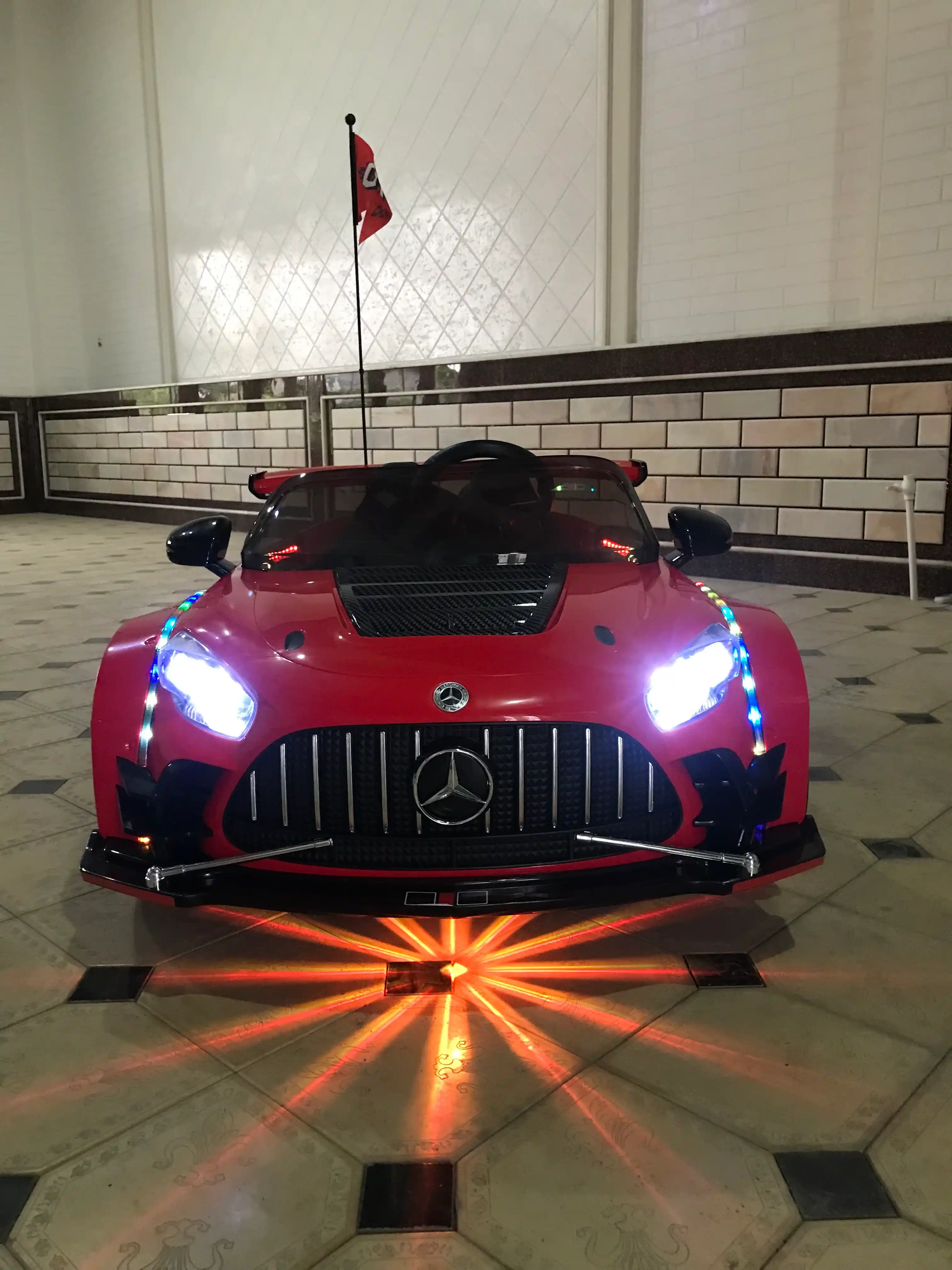 Детский электромобиль Mercedes-Benz AMG + дрифт