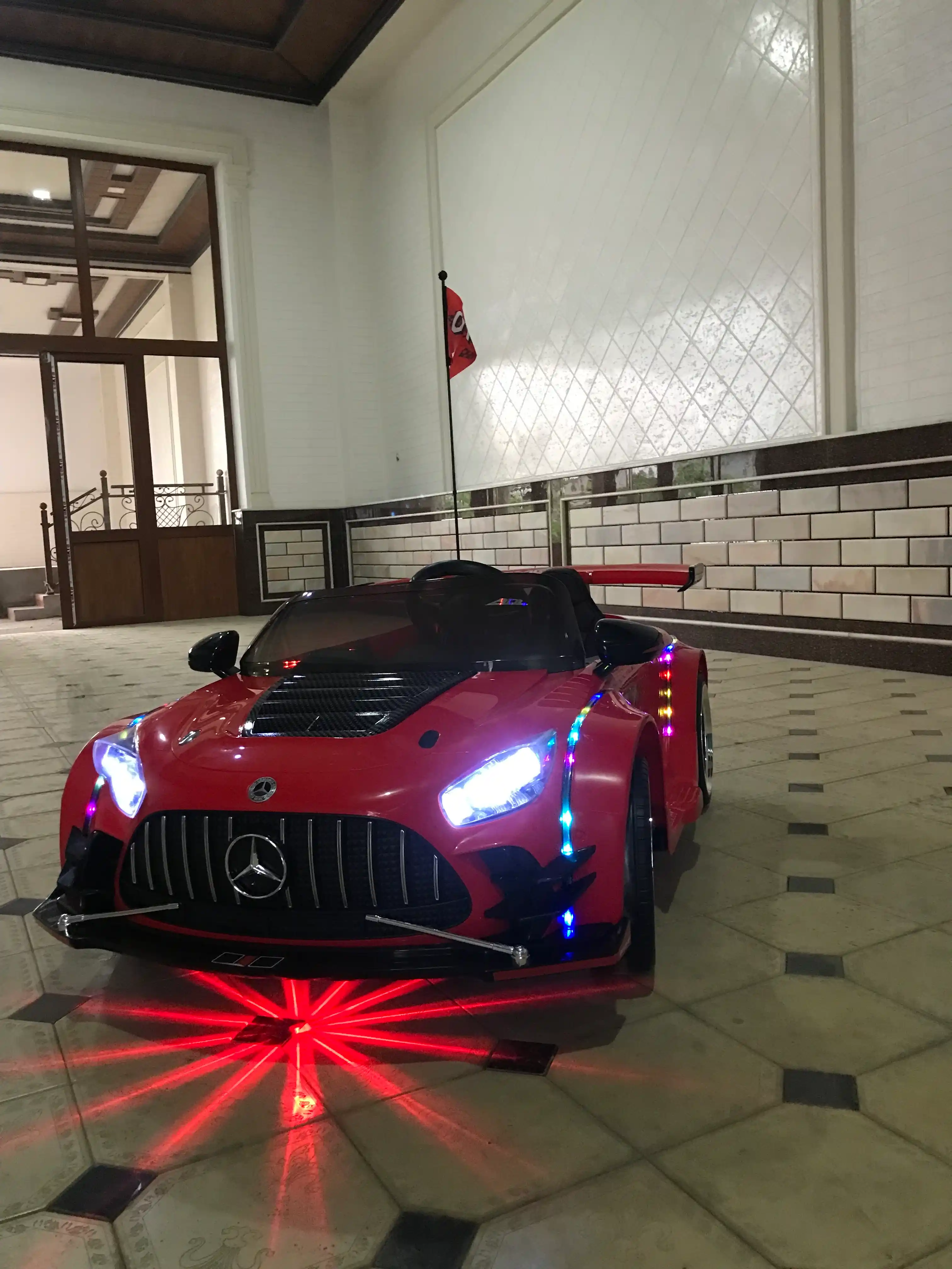 Детский электромобиль Mercedes-Benz AMG + дрифт