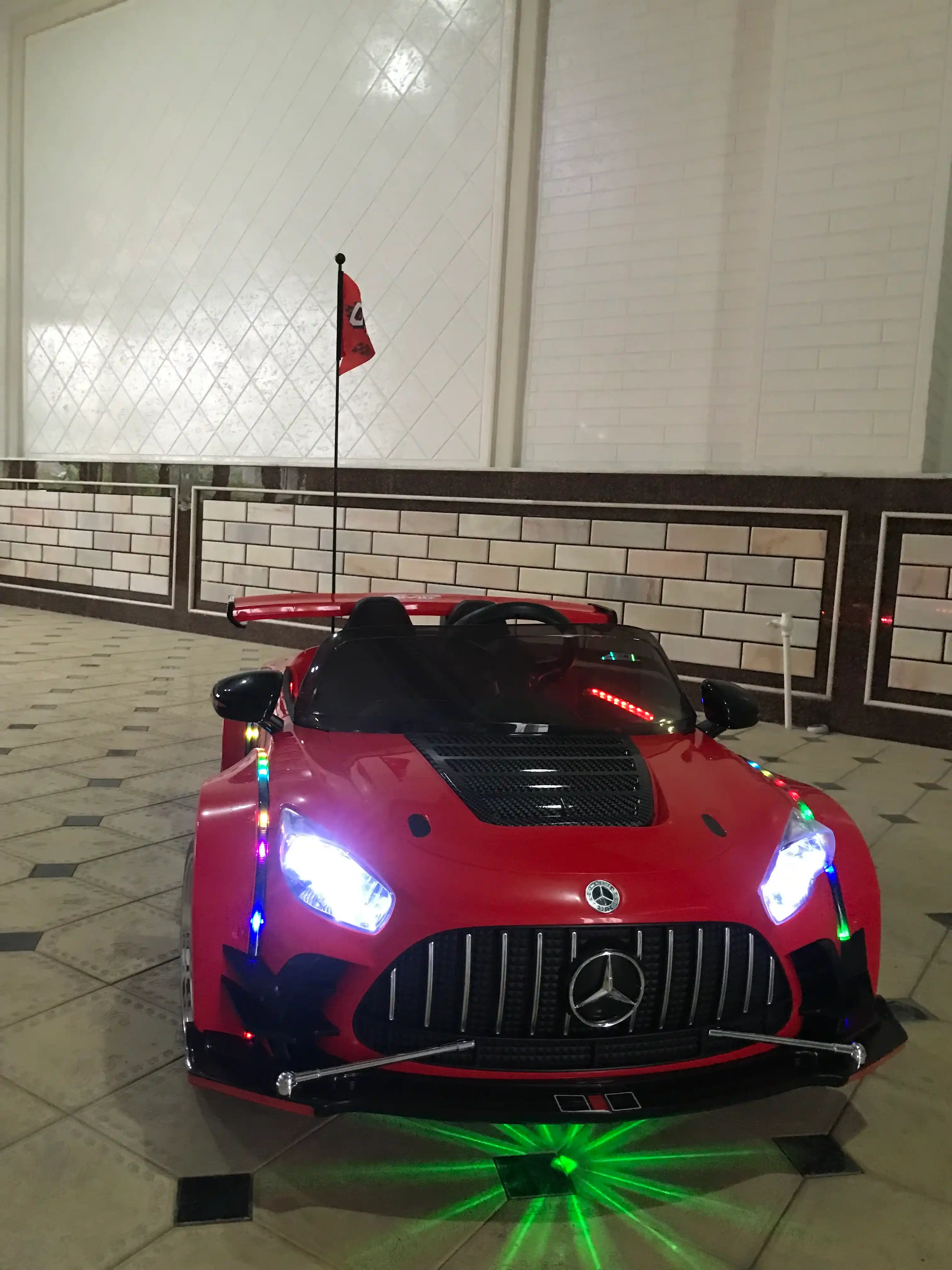 Детский электромобиль Mercedes-Benz AMG + дрифт