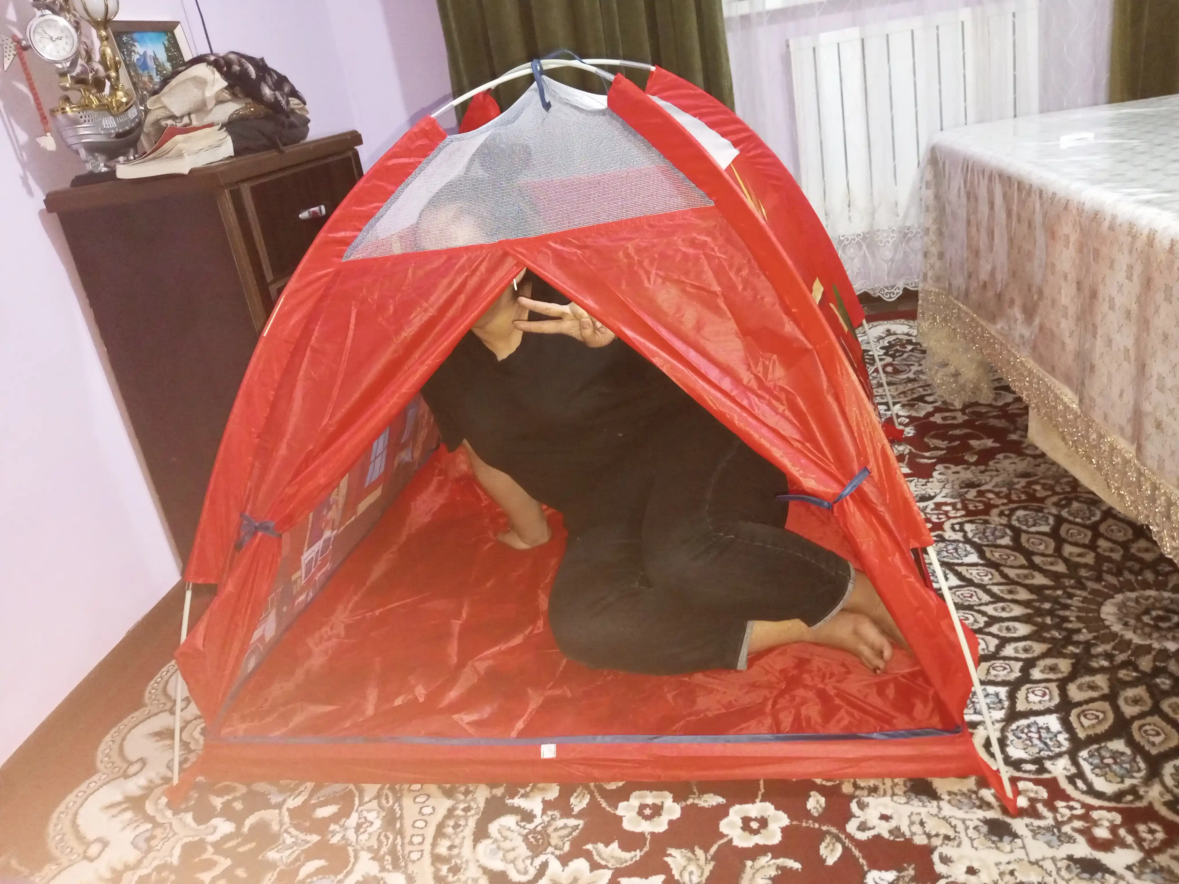 Bolalar o'yin chodiri, bolalar va o'yinchoq uyi, ichki va tashqi makon o'yinchoq palatka