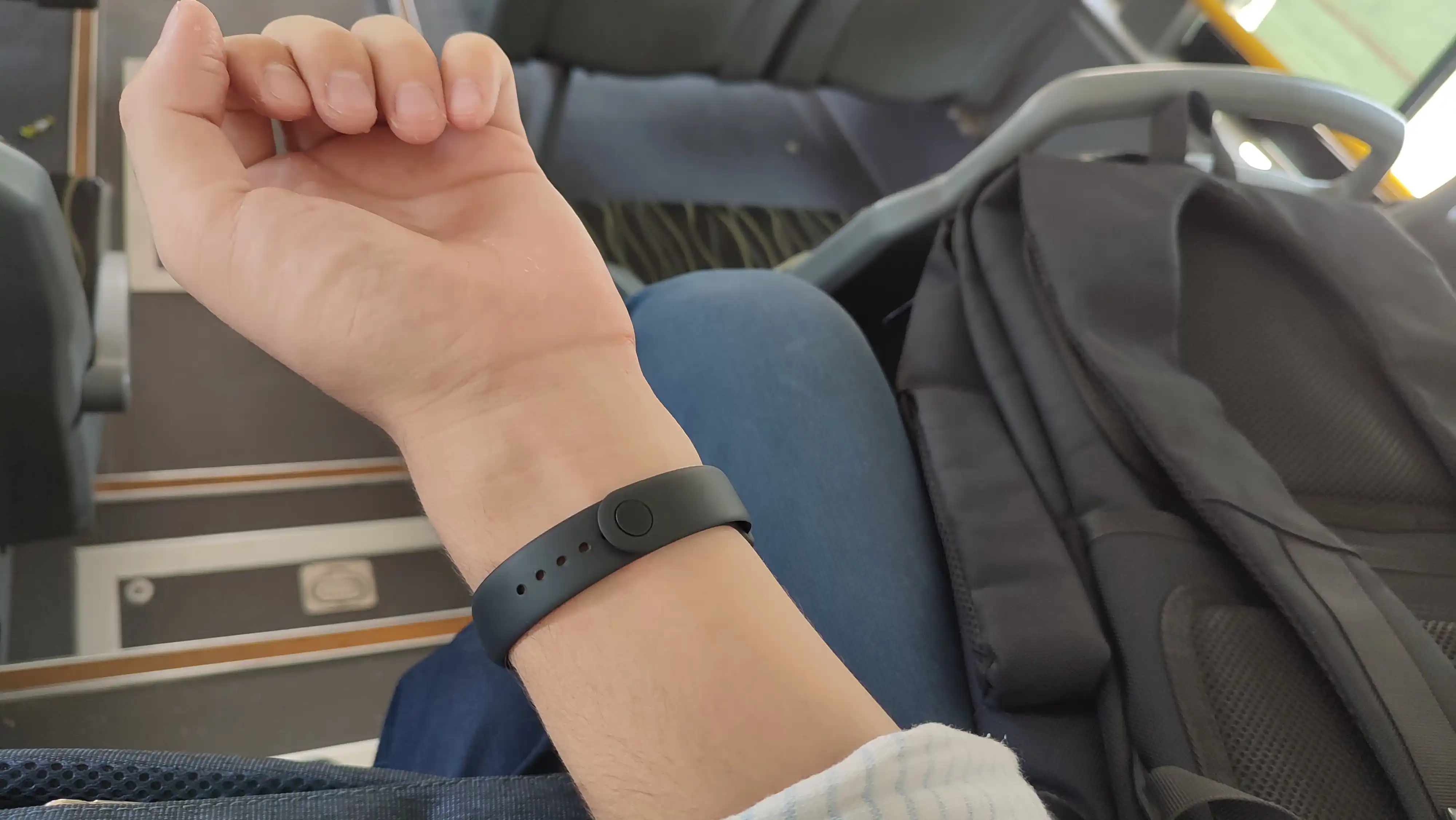 Ремешок для часов Xiaomi Mi Band 3, 4, 5, 6, 7, 8, 9 силиконовый