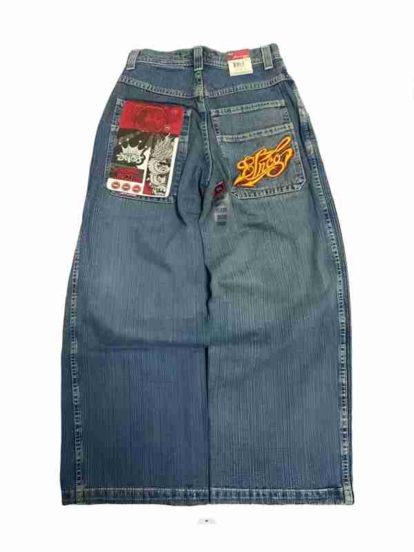 Parkda, ormonda, qirgoqda porno pikapni tomosha qiling