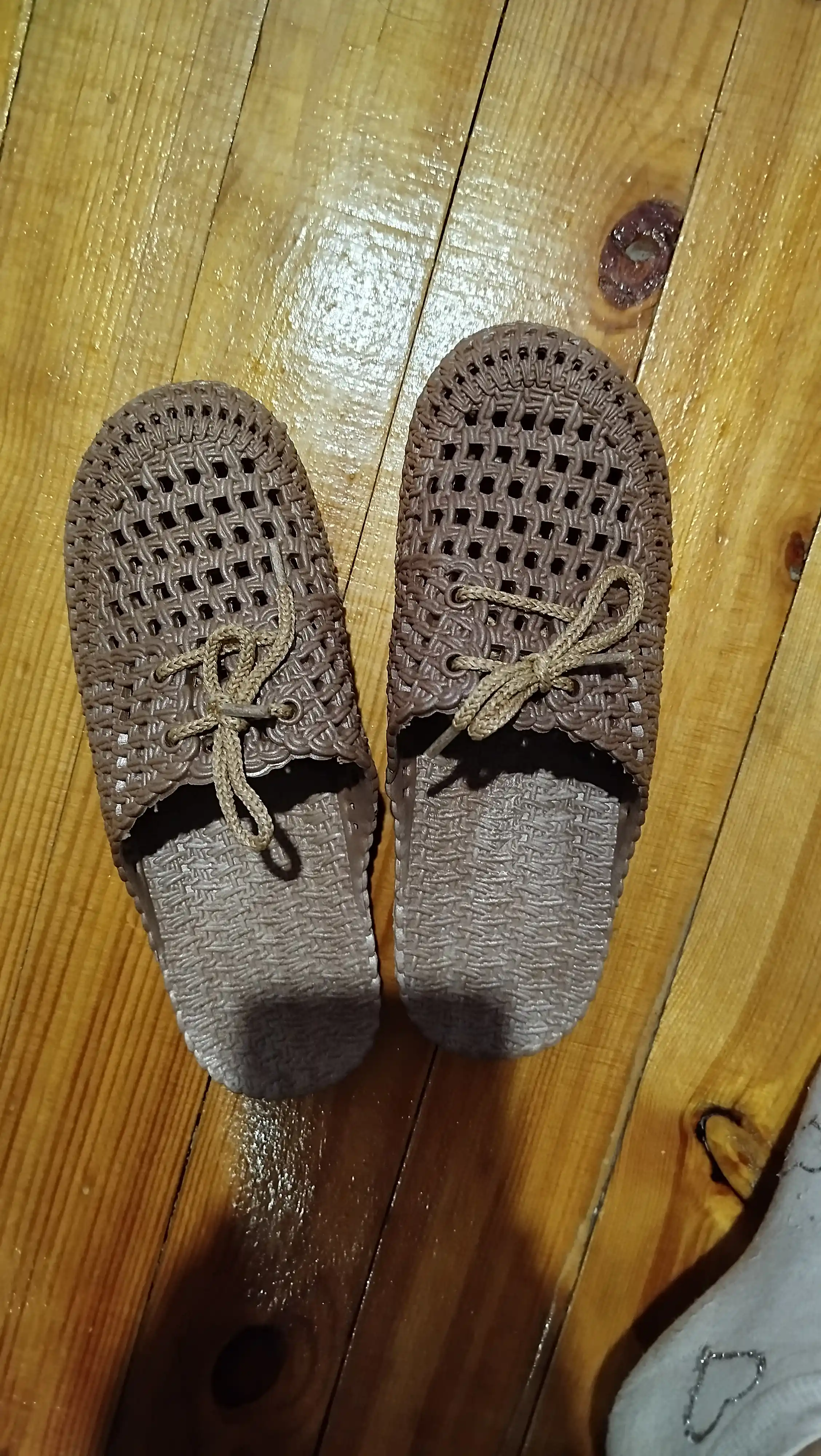 Uy va ko‘cha shippaklari, ayollar uchun, bahorgi-yozgi va kuzgi