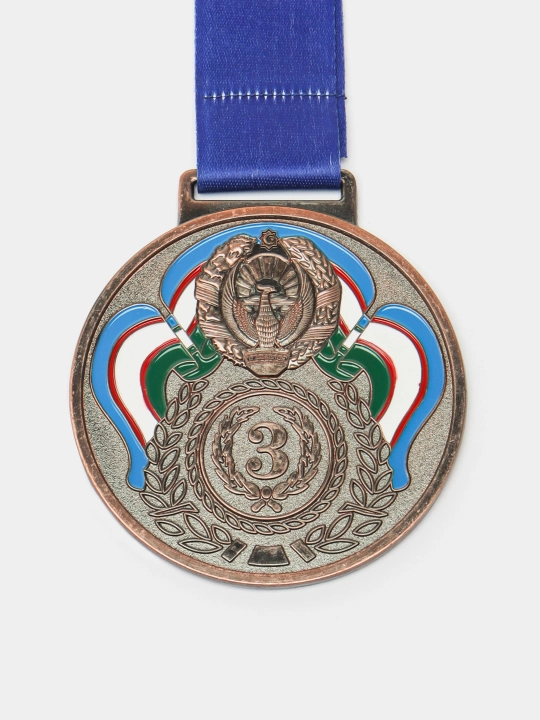 Sovrin medali, lentadagi metall, 1-oʻrin oltin, 2-oʻrin kumush, 3-oʻrin bronza