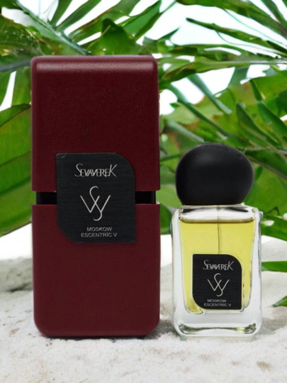 Парфюмерная вода Molecules Escentric 02, Sevaverek, Moscow II, 3-100 мл - 