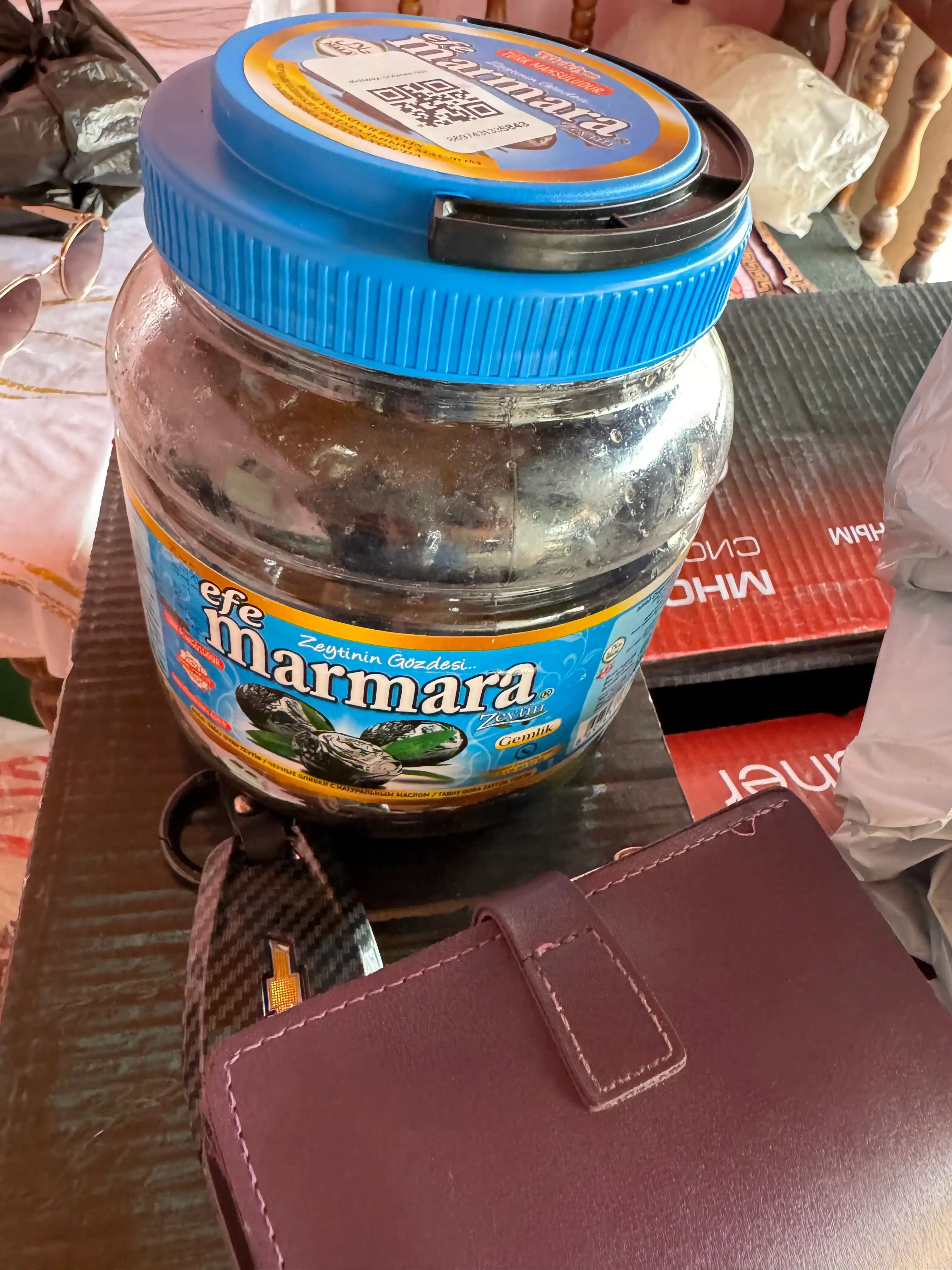 Turkiyaning qora zaytun danakli, vakuum qadoqda, Efe marmara