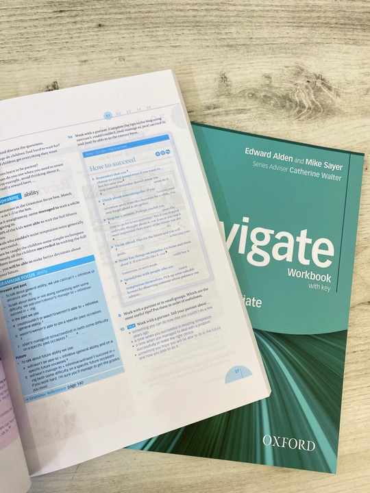 OXFORD Navigate Intermediate B2 darajasidagi ingliz tili darsligi va ish daftari to‘plami