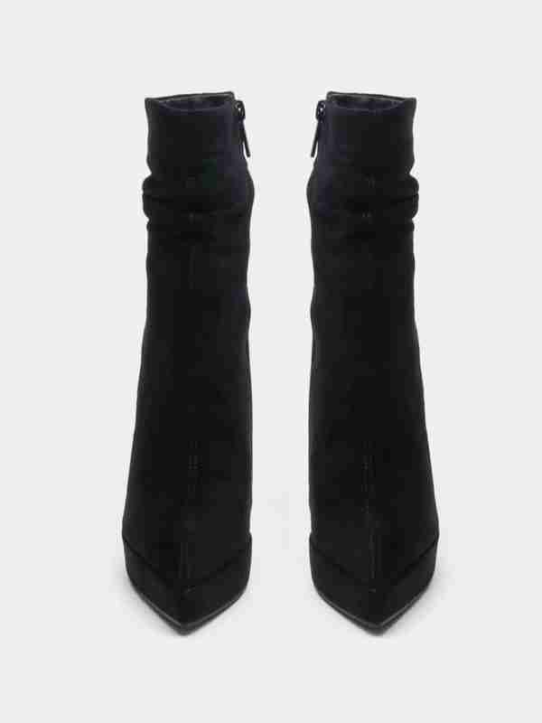 Porno aktrisalar qancha turadi?