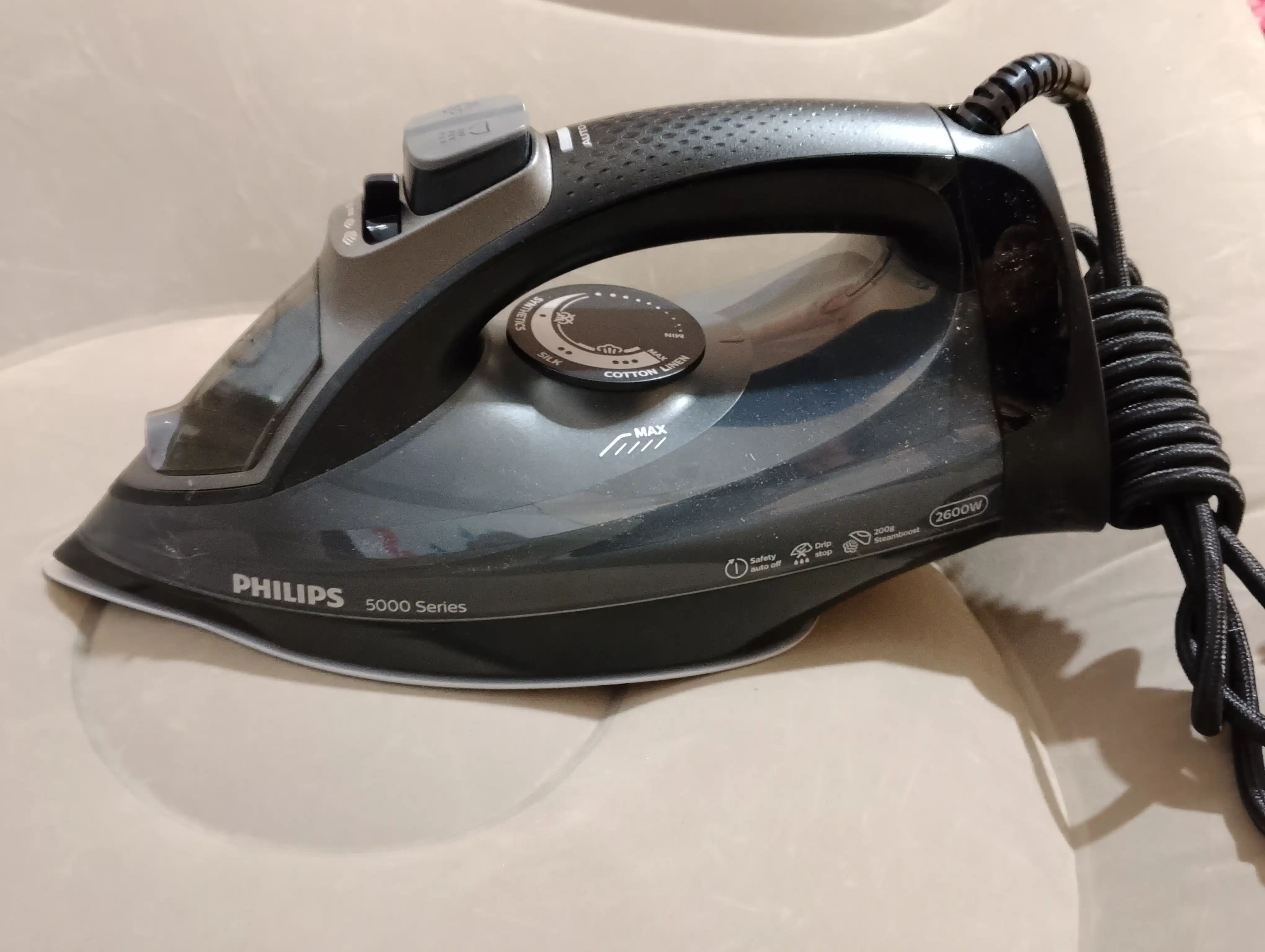 Утюг Philips DST5040/80, 2400 W, Индонезия