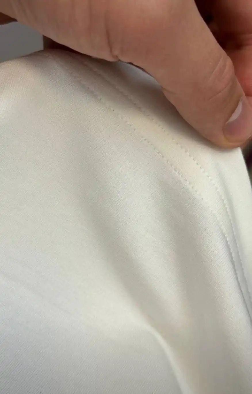 Ayollar futbolkasi, bir xil rangli, paxta