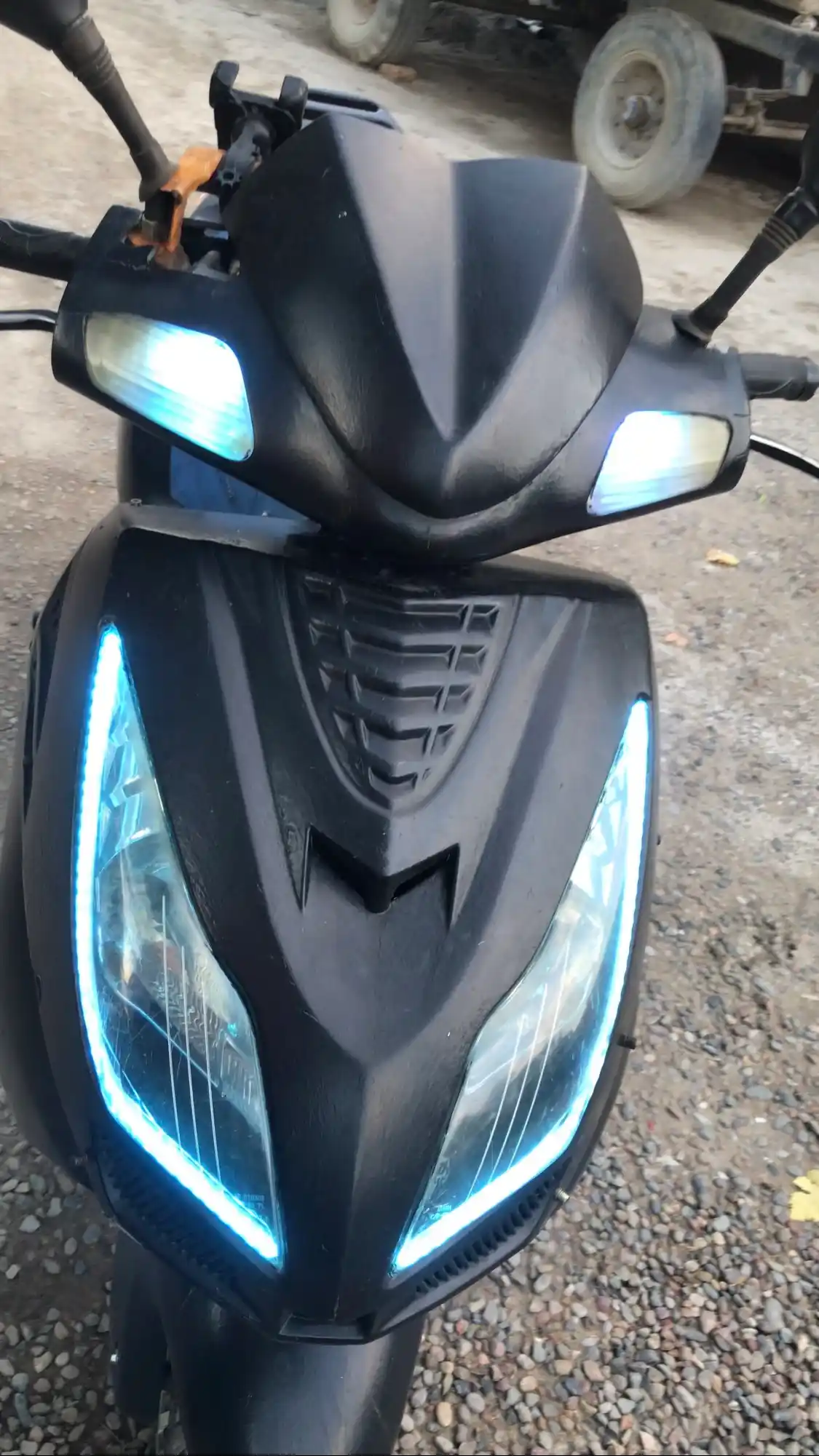 Avtomobil faralari uchun svetodiodli Led tasma, 60 sm, 2 dona unversal