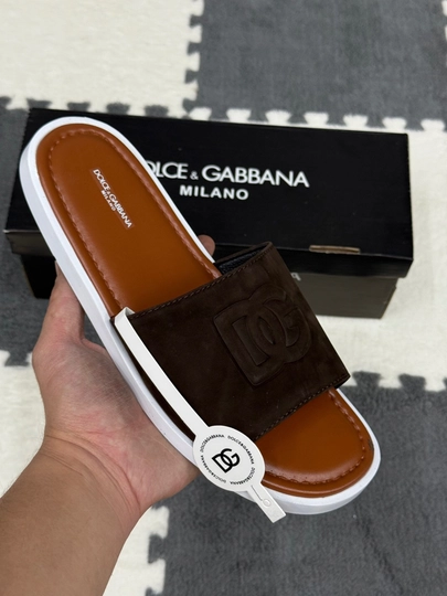 Мужские шлепанцы DOLCE & GABBANA — RICCI07-D7G-КОРИЧН-39