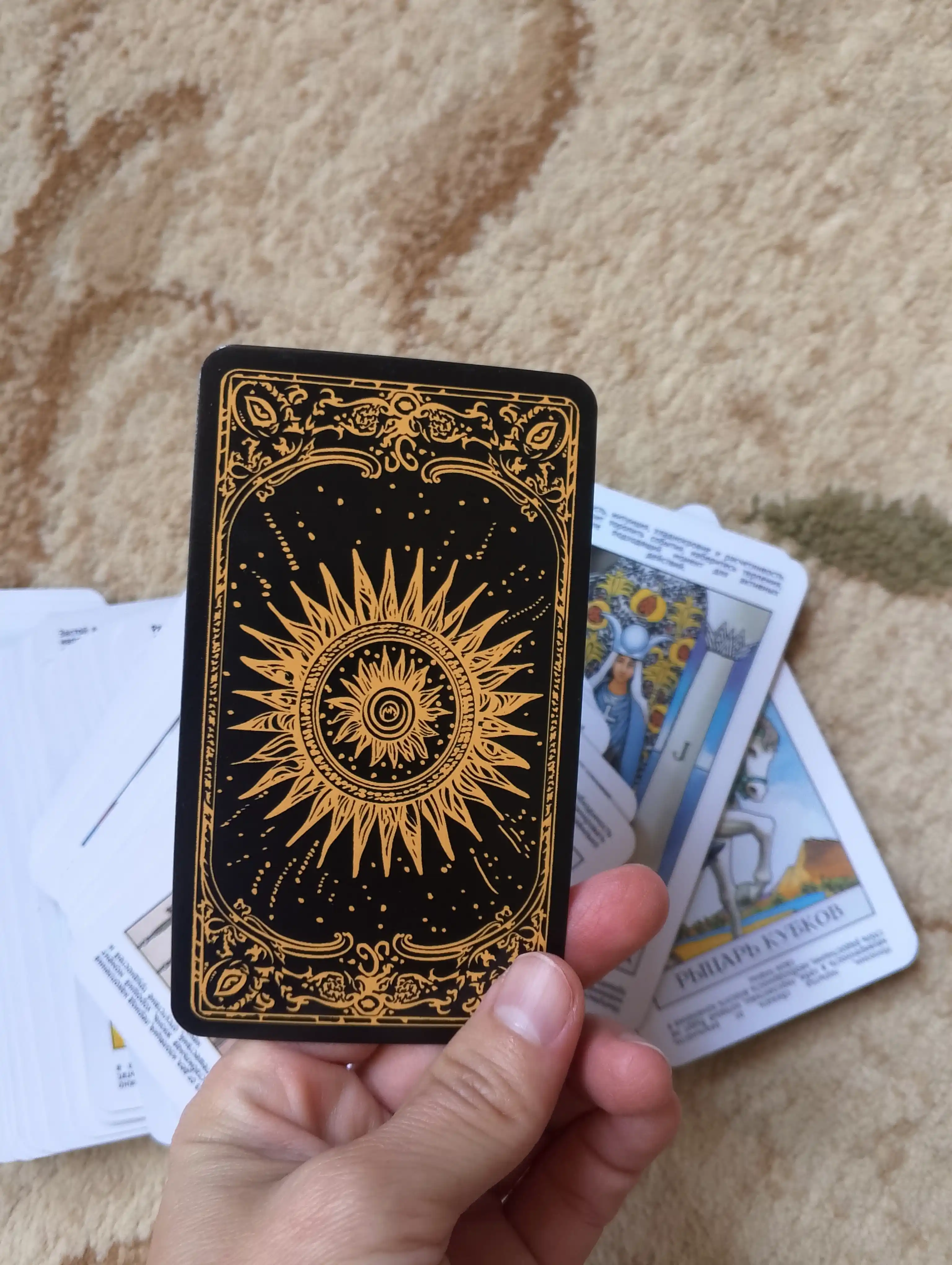 Tarot kartalari 12 xil koloda, fol ochish va bashorat qilish uchun, 78 ta karta, ruscha