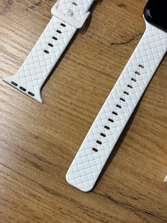 Universal silikon remeshok Apple Watch 42/44/45/49 mm uchun