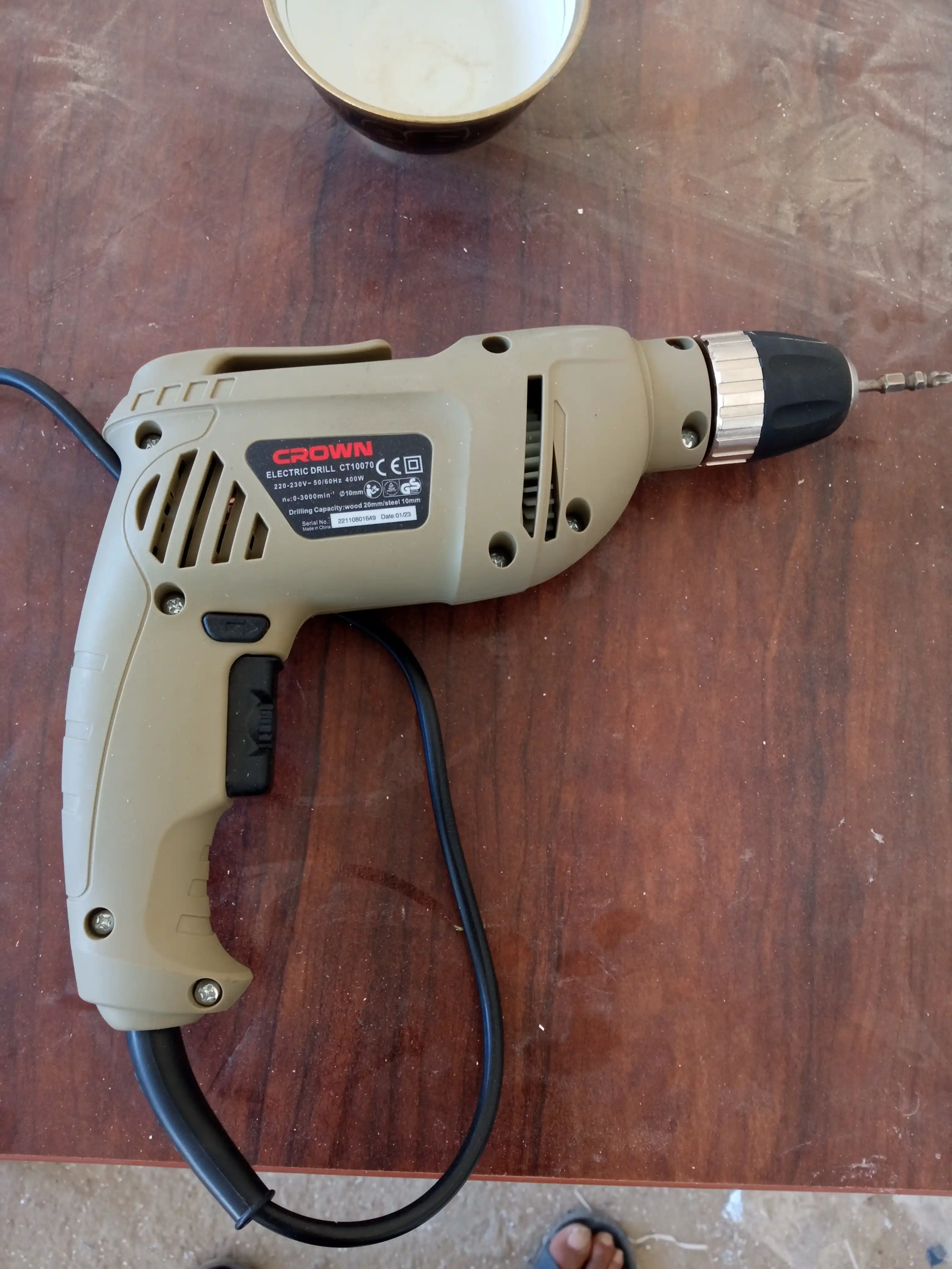 Professional simsiz soch va soqol olish kesish mashinkasi trimmer VGR V-937, LCD displeyli