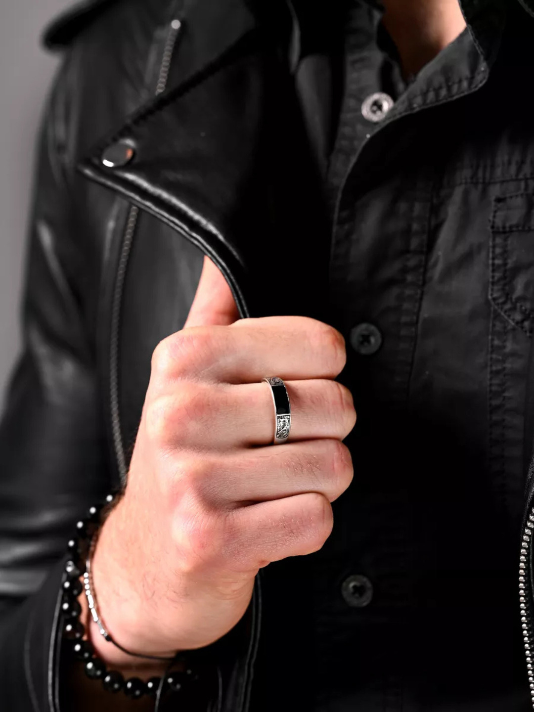 Yotoqxonada onlayn porno