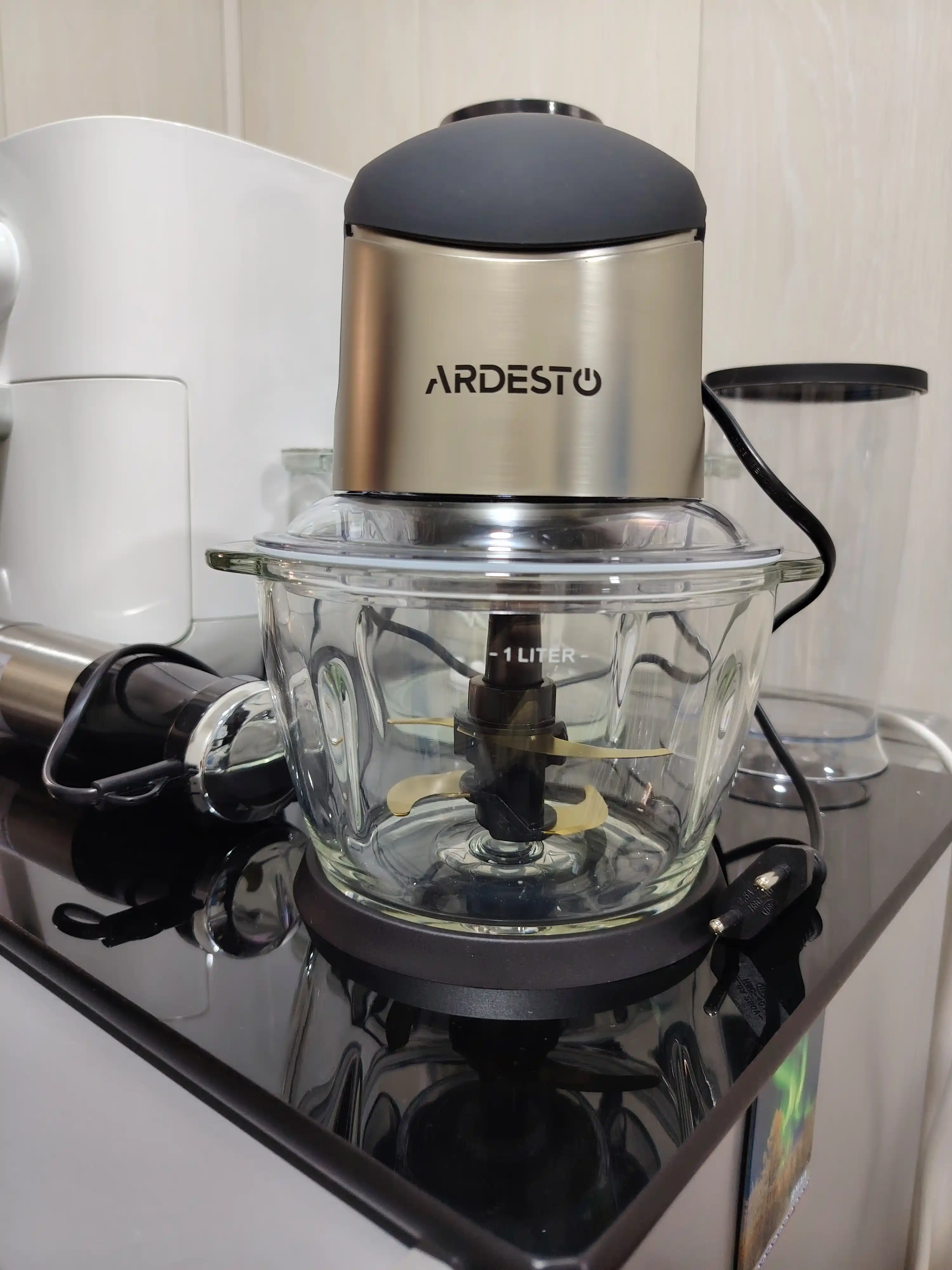 Maydalagich Ardesto CHK-4001BR - 400Vt, 1 litr, soft touch qoplamasi, kumush - qora