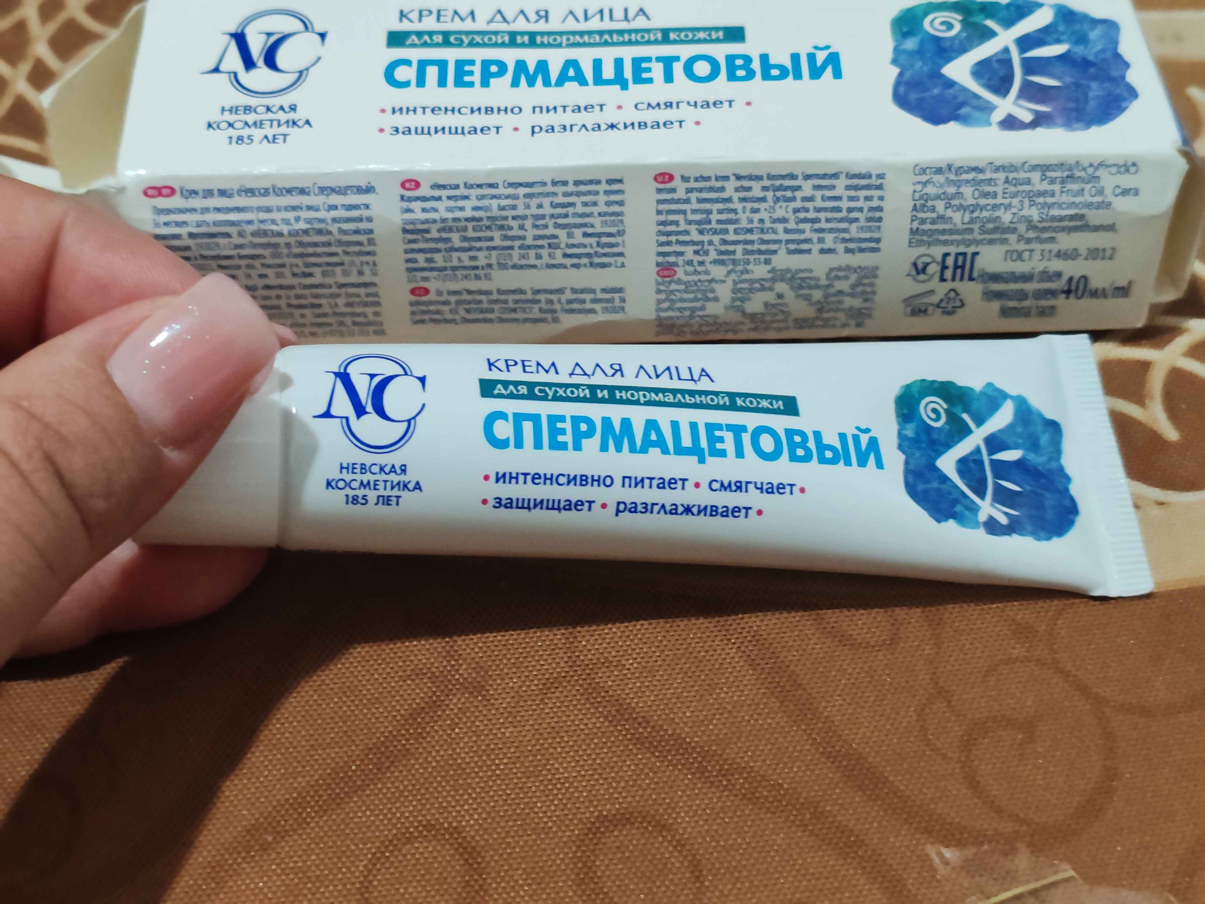 Yotoqxonada guruh jinsiy aloqa: Rus porno onlayn