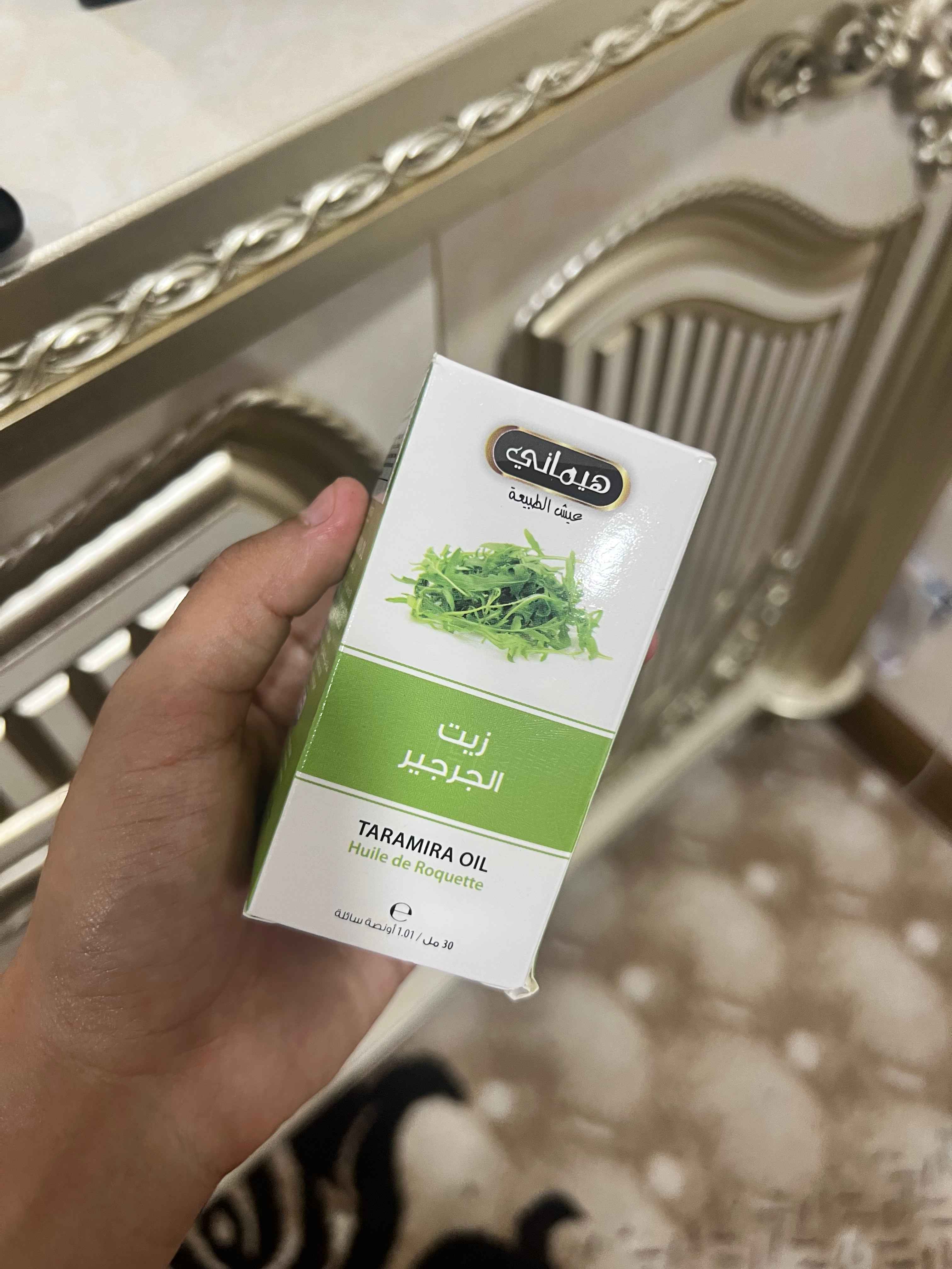 Busty lezbiyen rasmlar Dantelli ichki kiyimdagi yoyilgan oyoqlarning fotosurati