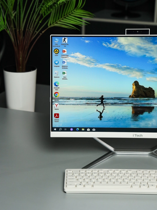 Моноблок 24 дюйма, i5 2500, DDR3 8 ГБ, SSD 256, дополнительные клавиатура и мышь