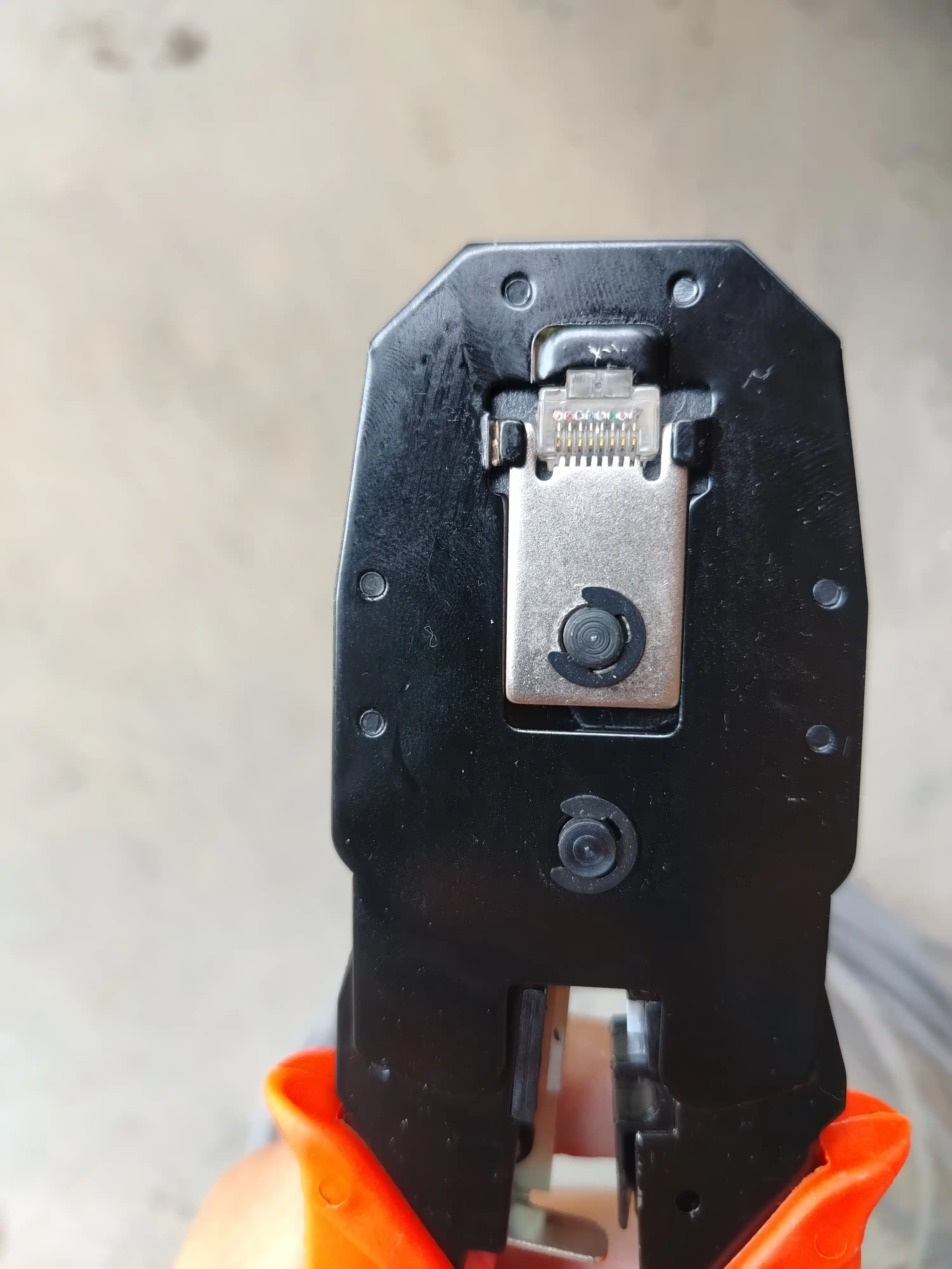 Simlar, kabellarni qisish uchun RJ-45, RJ-11, RJ-12 qisqich asboblari, krimper