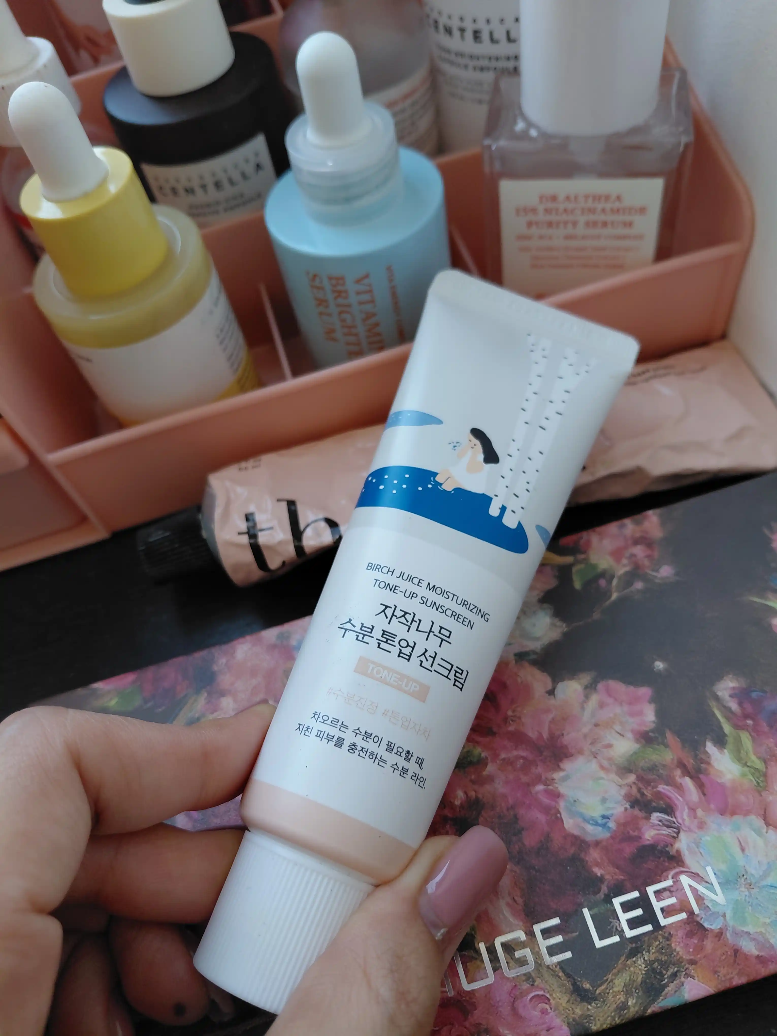 Quyoshdan himoyalovchi Round Lab Birch Juice Moisturizing Tone-Up Sunscreen, SPF 50+, PA++++, 50 ml