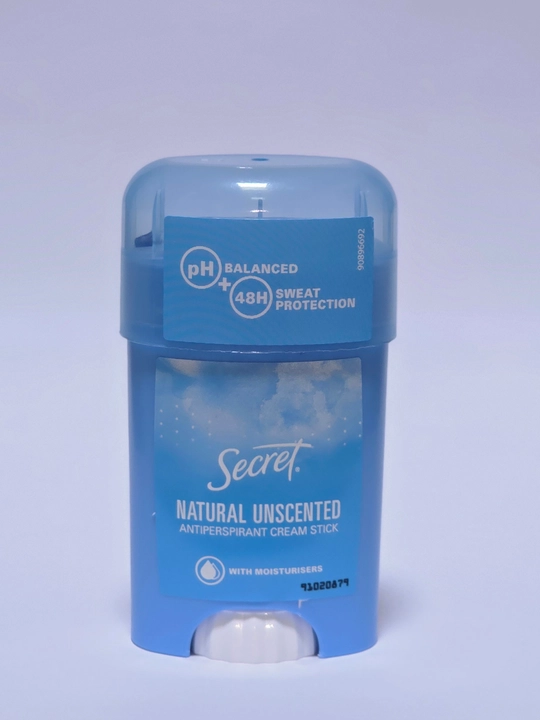 Твердый антиперспирант-дезодорант Secret Delicate, 40 мл - 