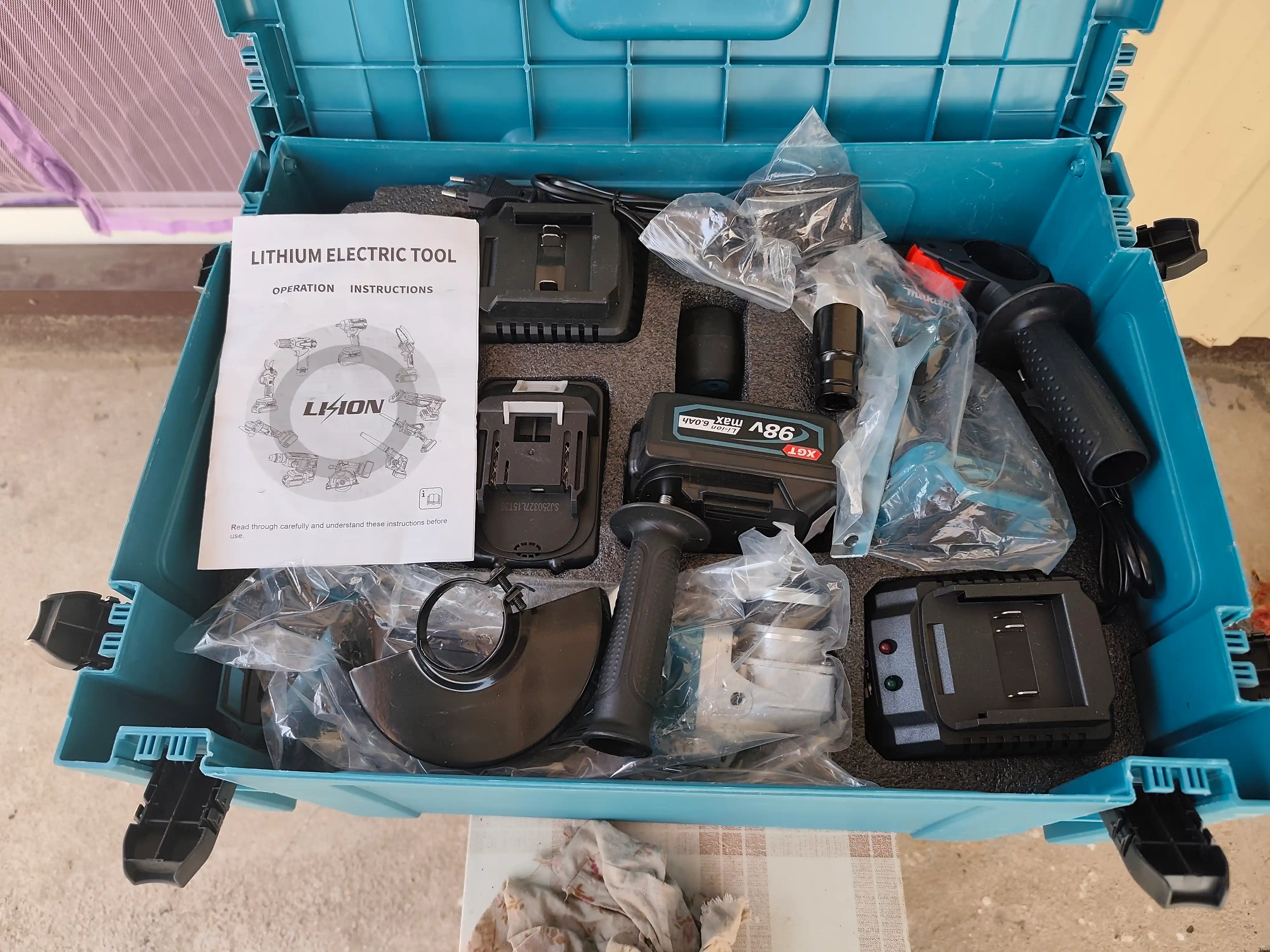 Akkumulyatorli to'plam 6 tasi 1 da, perforator, shurupovert, gaykovert, bolgarkа, arra