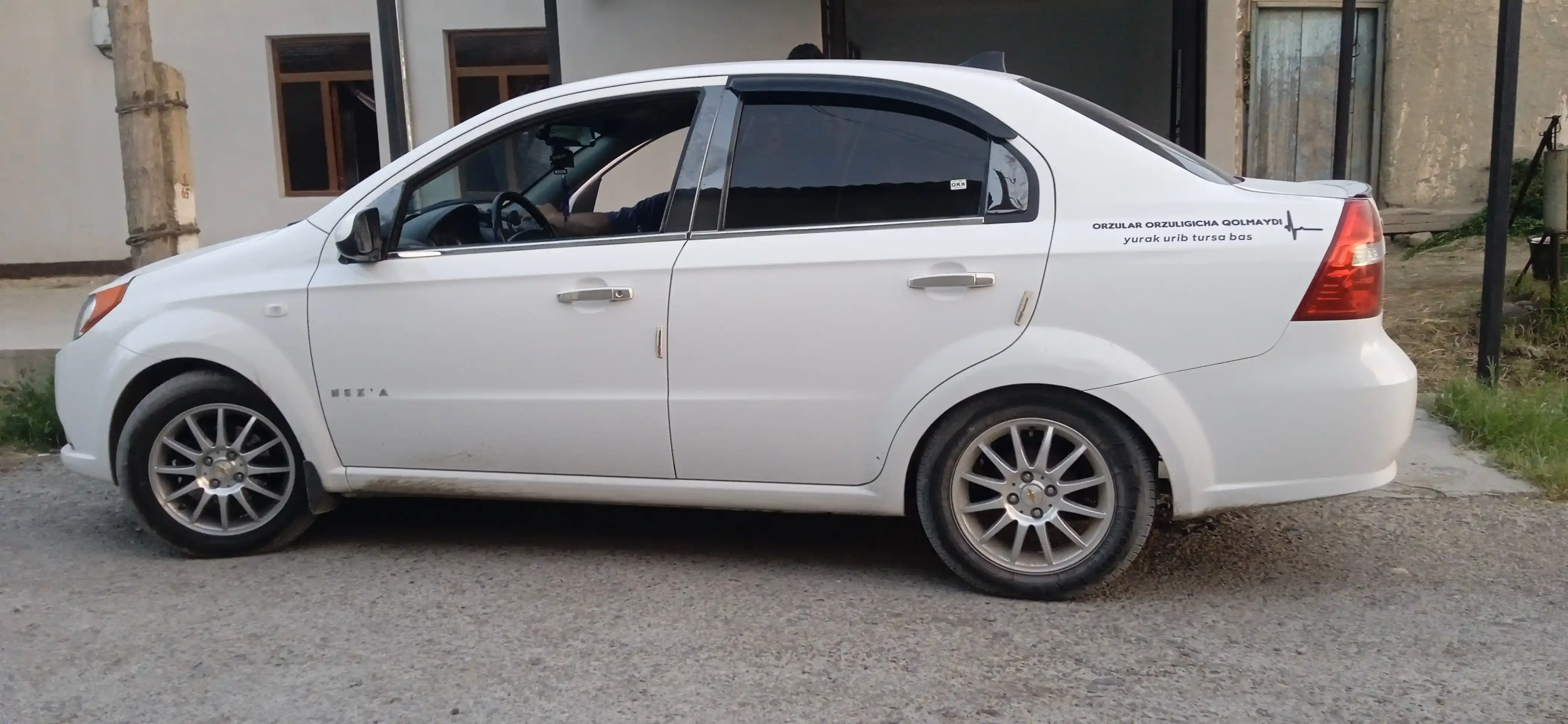 Комплект дисков Optira GM R15  100, 4 шт, в подарок чернитель шин ABS