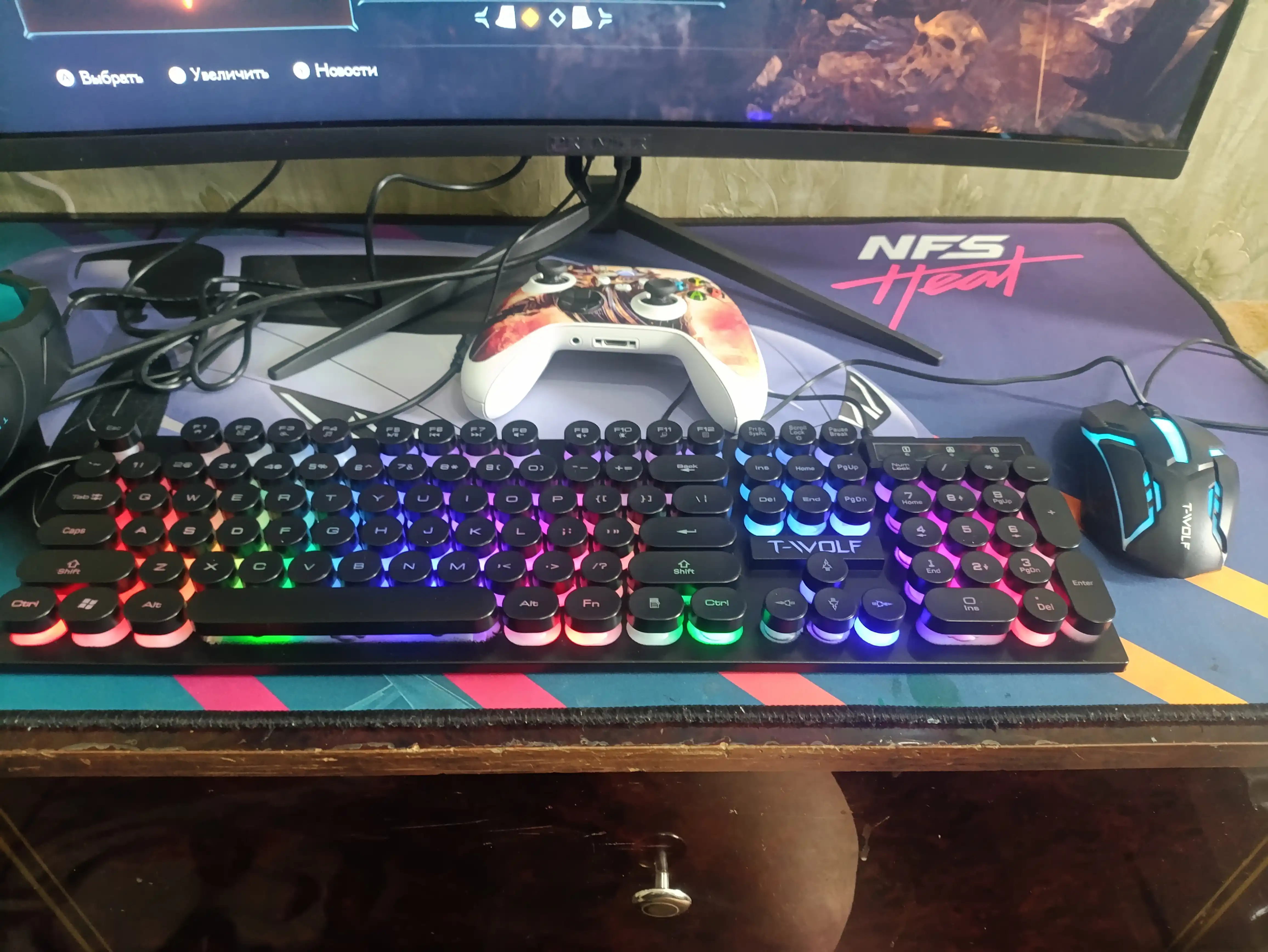 O'yin uchun smart klaviatura va sichqoncha RGB yoritgichi bilan, LED chiroqli