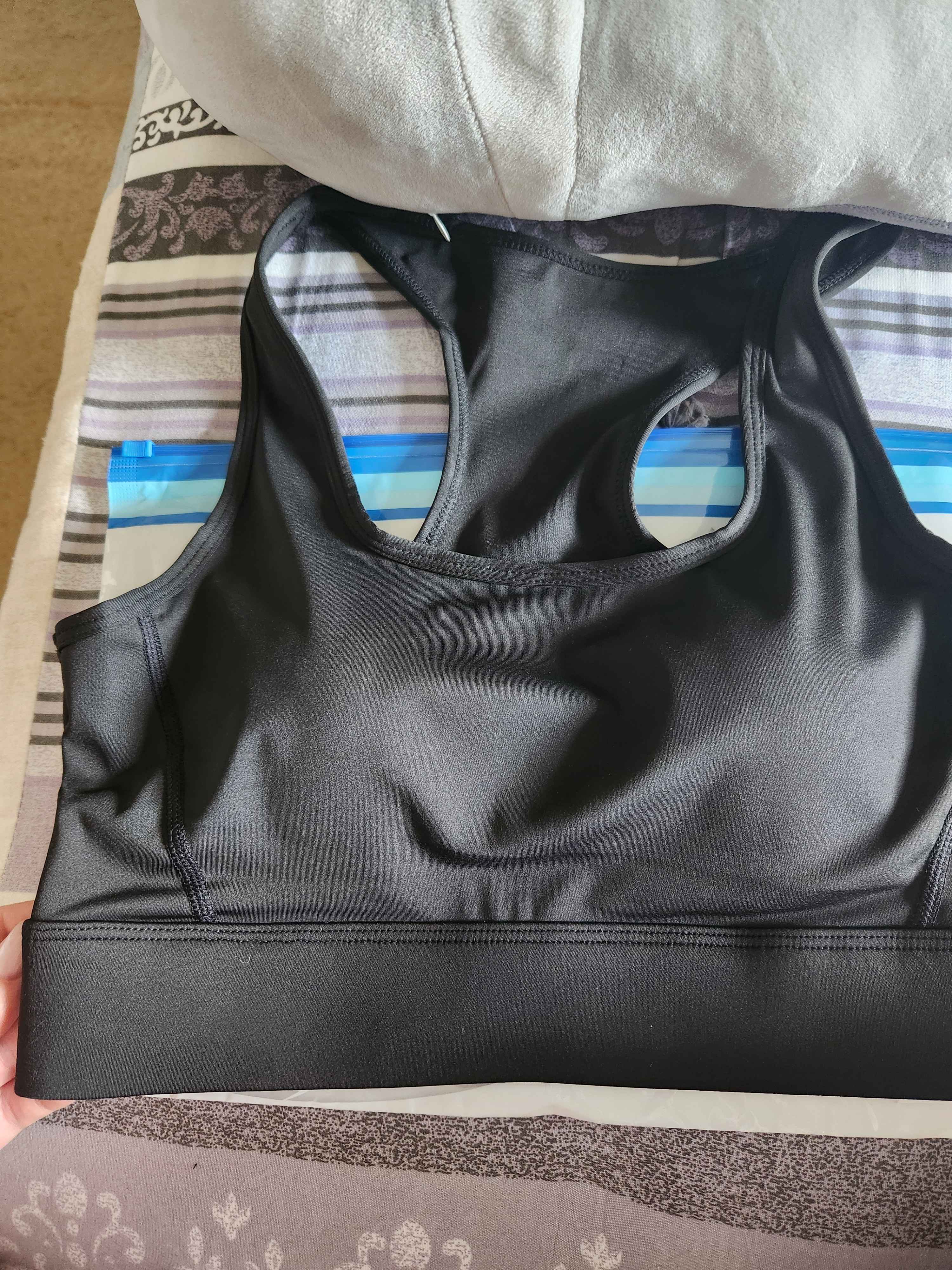 Ayollar sport topi Kioko. Olinadigan chashkali sport to'pi. Ayollar spor kiyimi