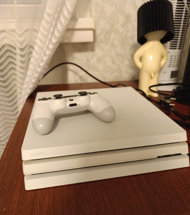 Playstation 4 Pro 1TB 11.00 versiyasi, o‘yinlar bilan