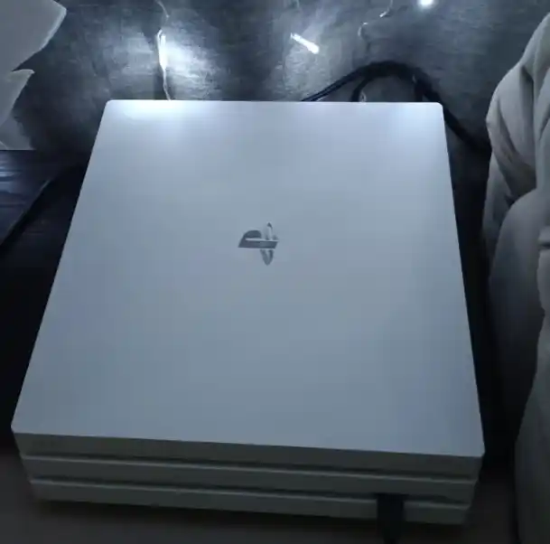 Playstation 4 Pro 1TB 11.00 versiyasi, o‘yinlar bilan