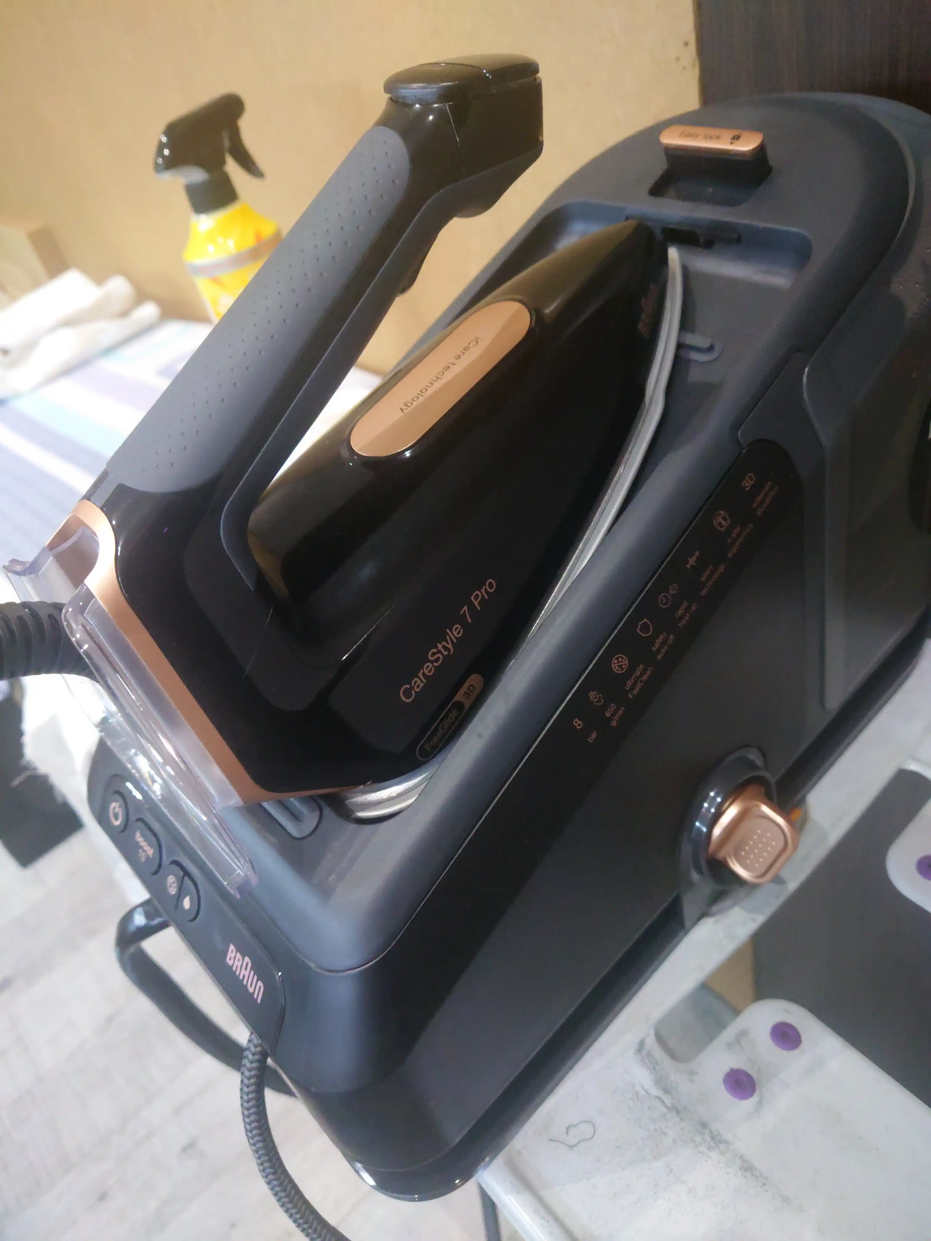 Парогенератор BRAUN IS7286BK CareStyle 7 Pro, гладильная система