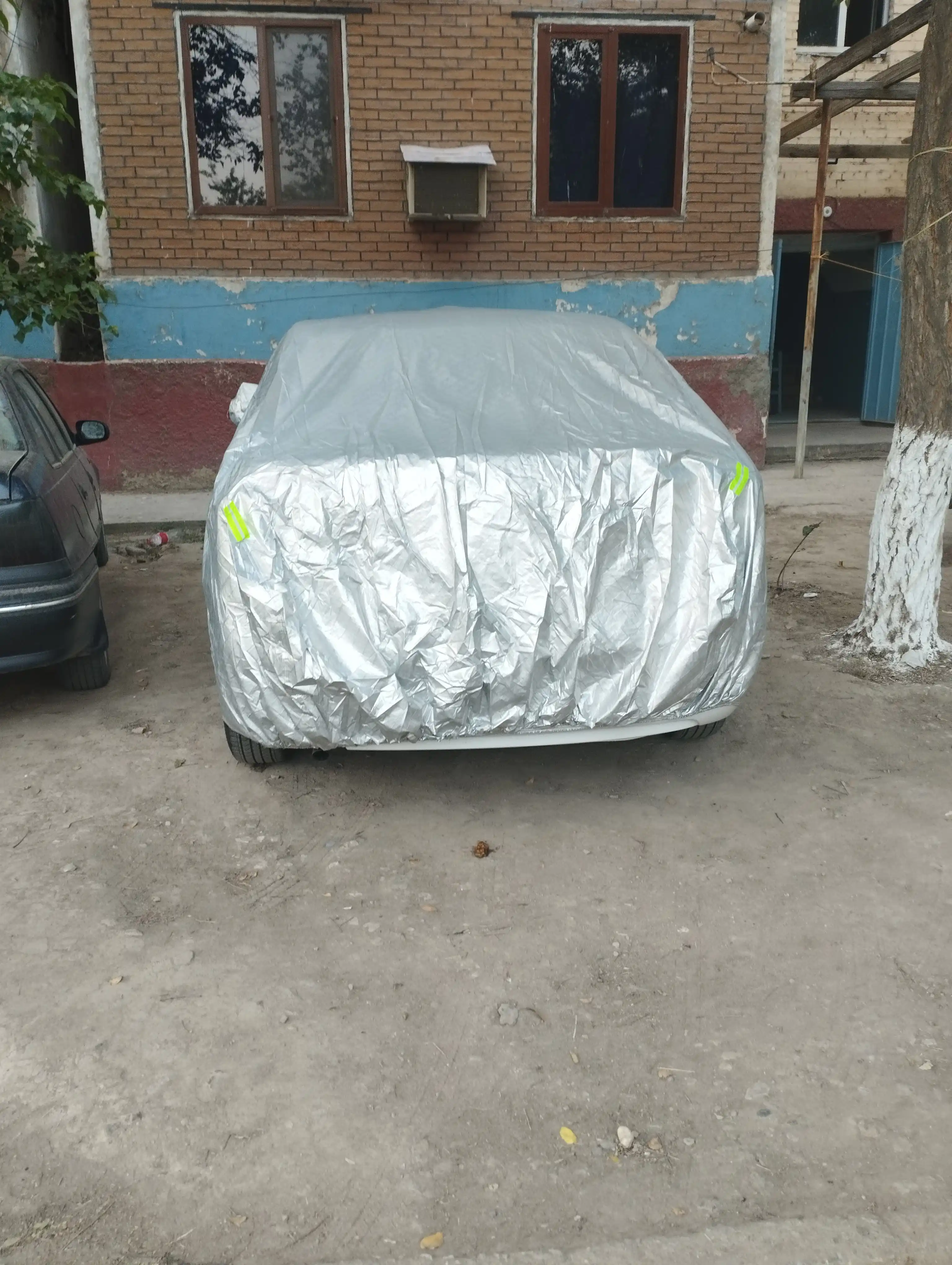 Тент-чехол для защиты автомобиля, с сумкой