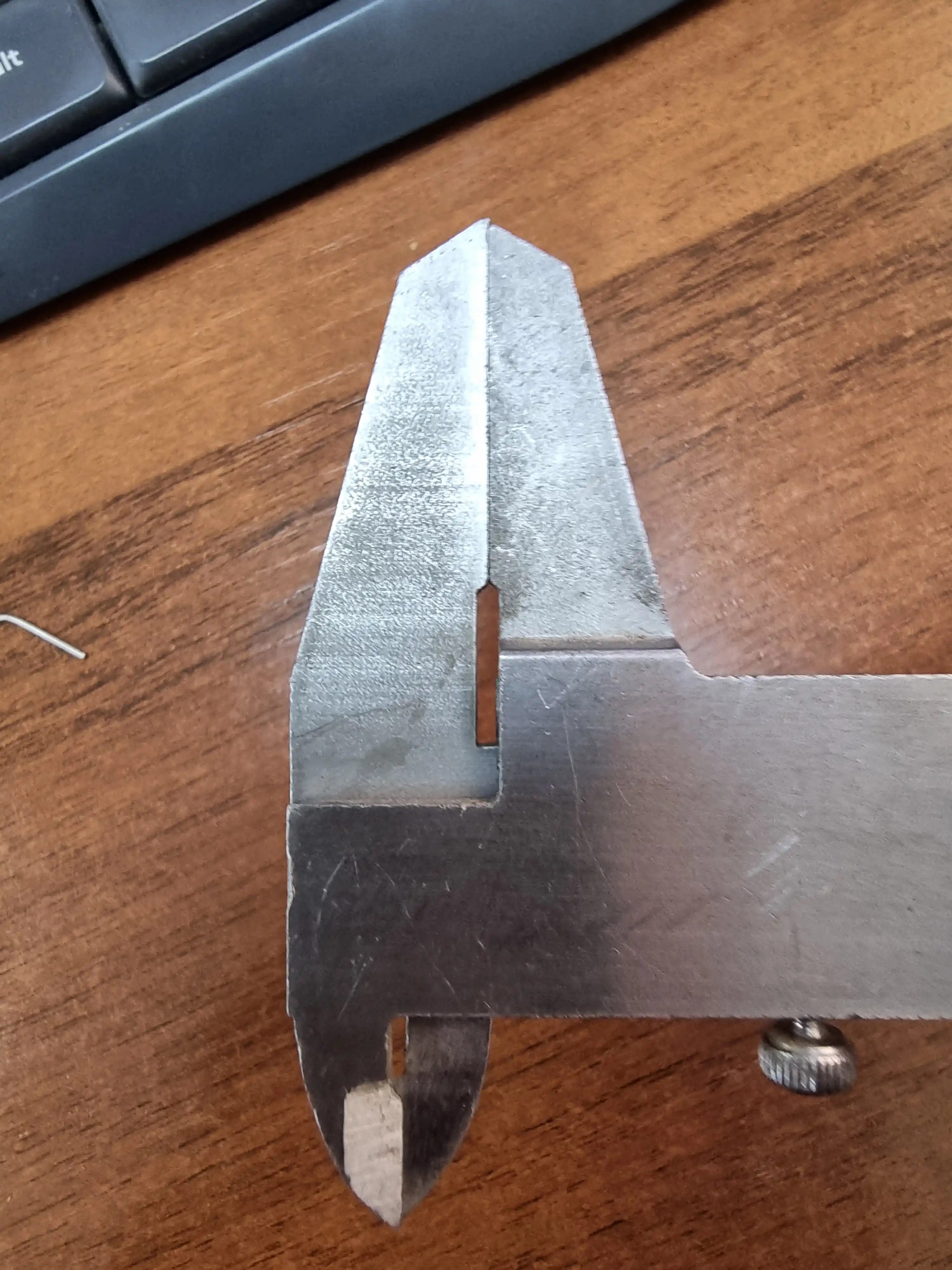 Mexanik shtangensirkul, 150 mm