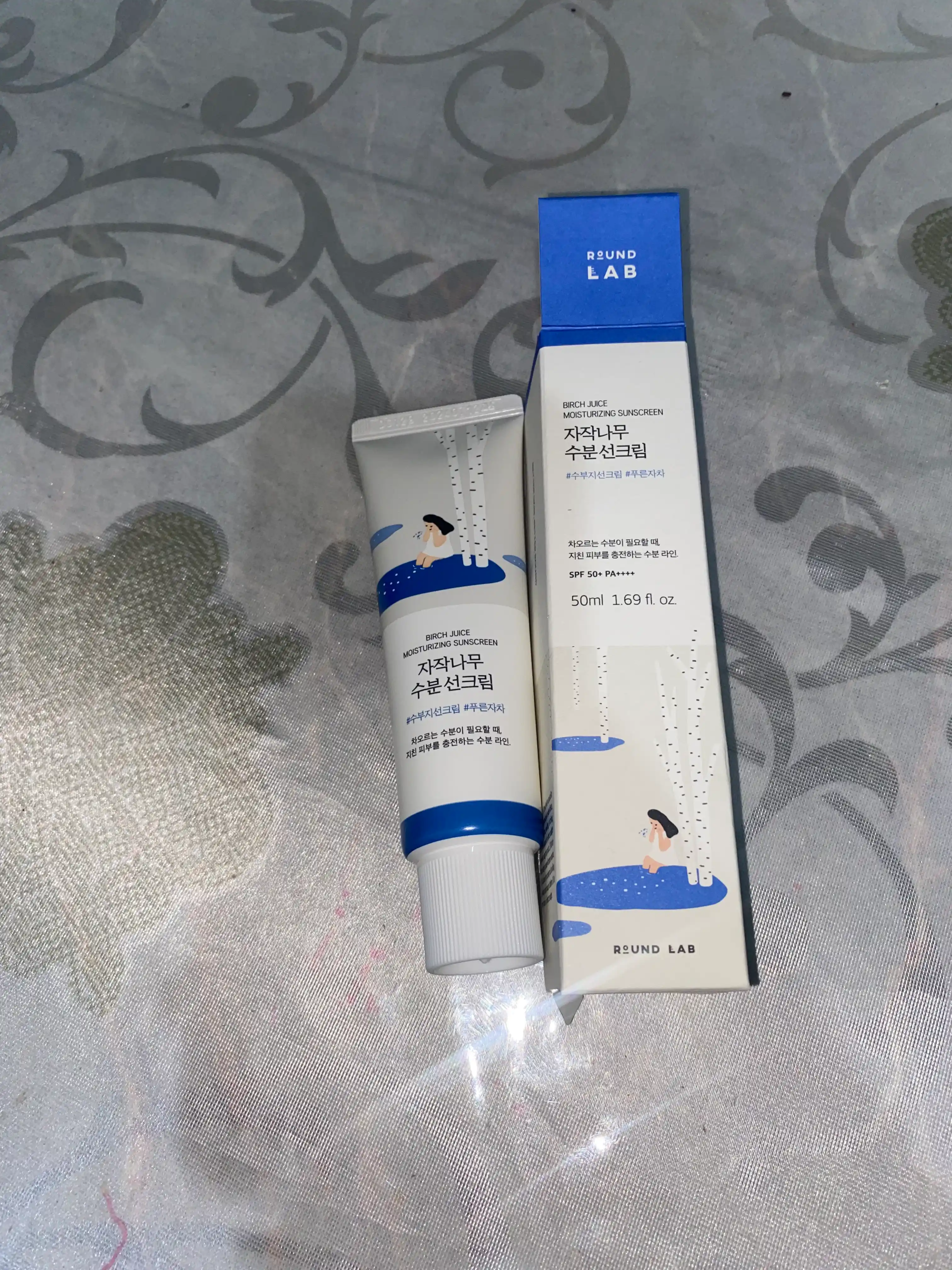 Quyoshdan himoyalovchi Round Lab Berch Juice namlovchi quyosh kremi SPF50+ PA++++
